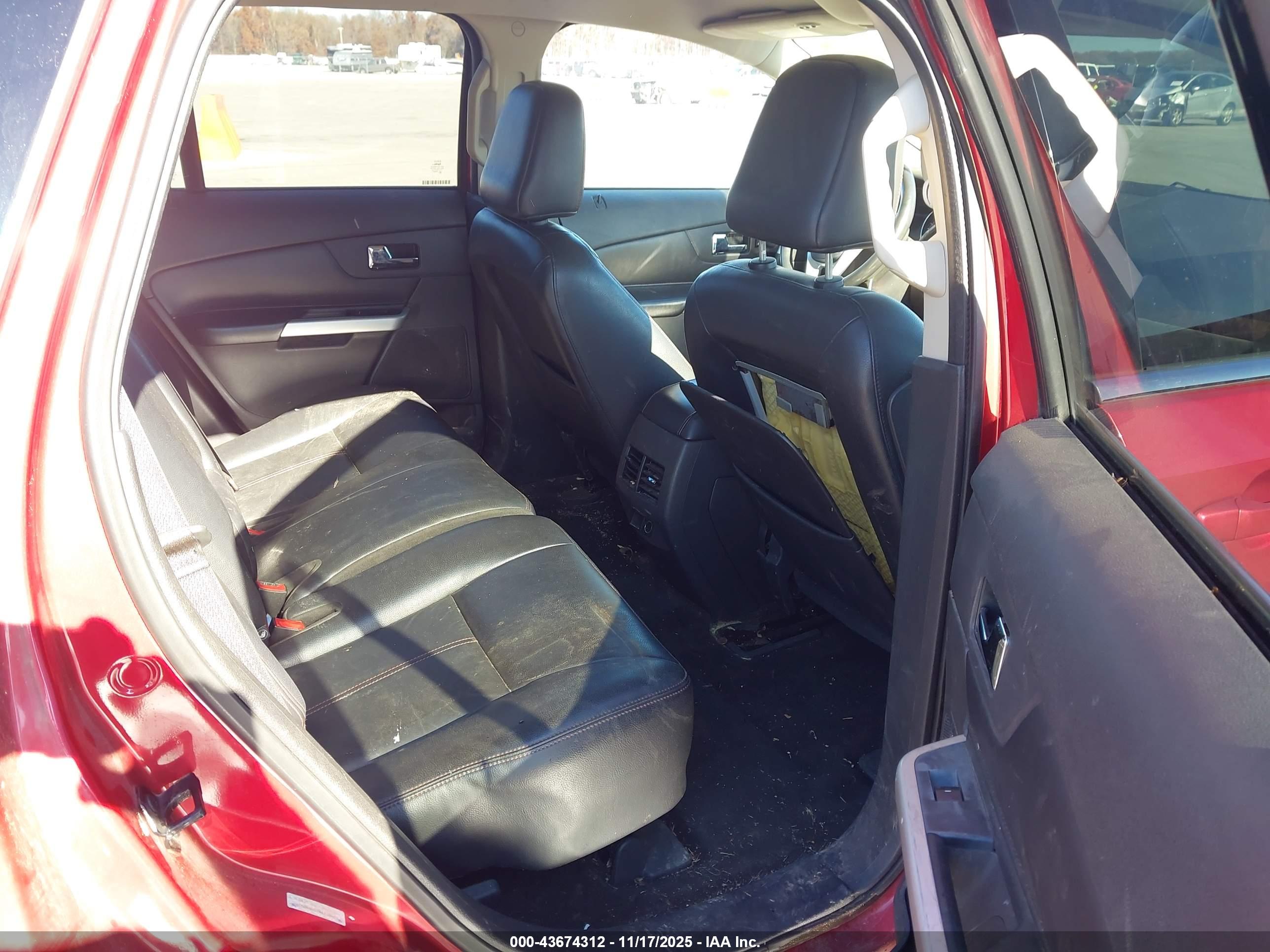 FORD EDGE image 8
