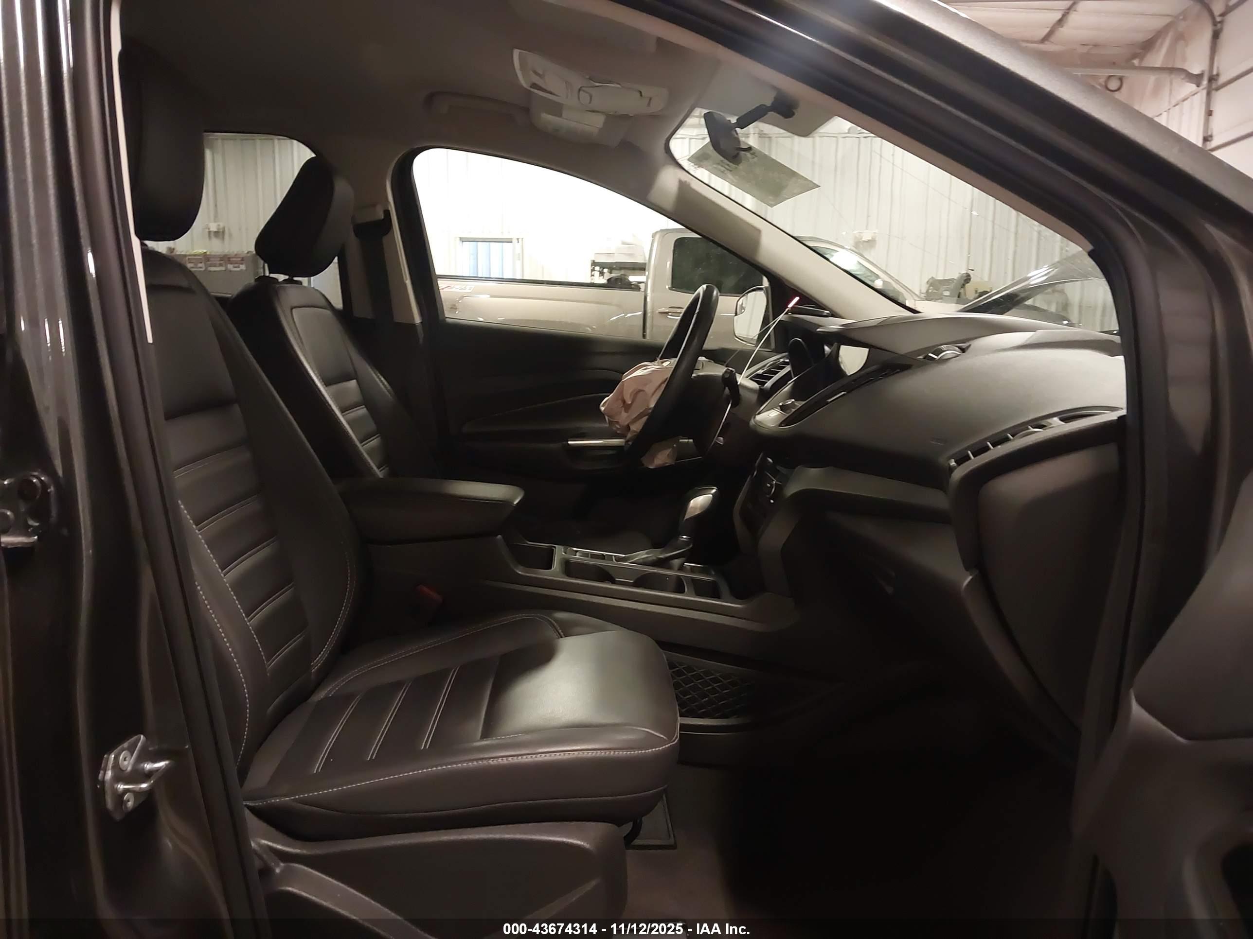 FORD ESCAPE image 5