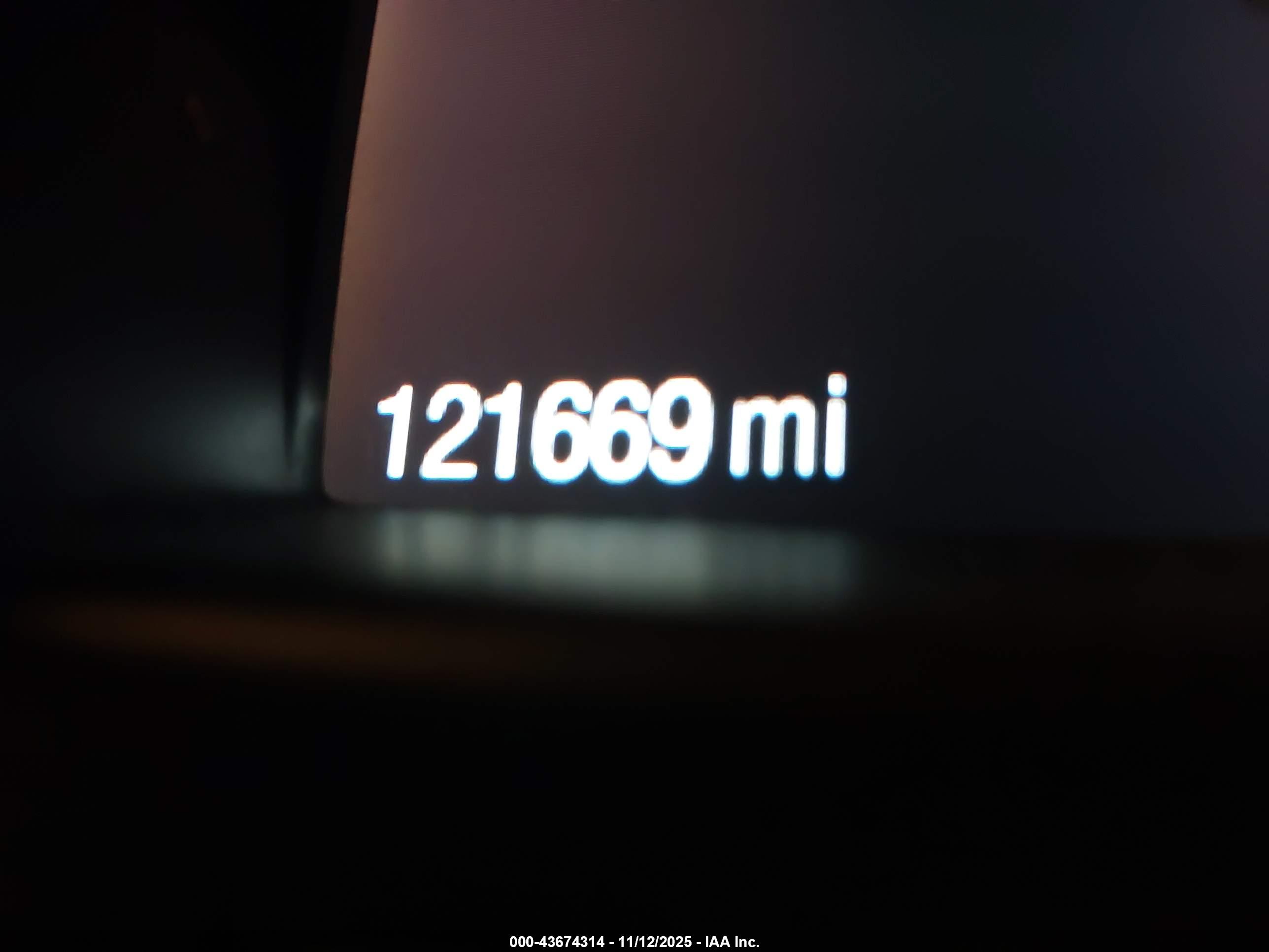 FORD ESCAPE image 7