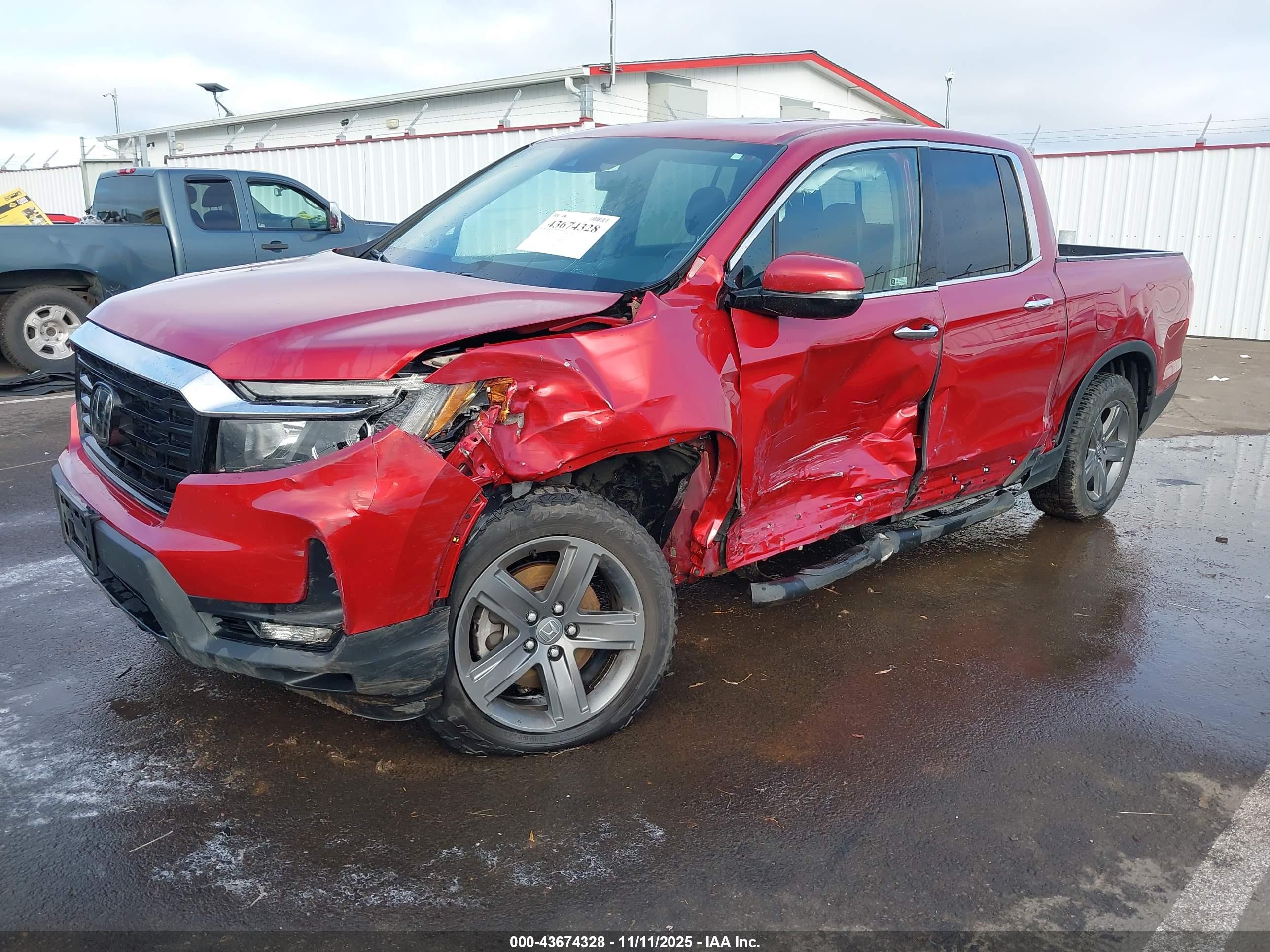 HONDA RIDGELINE image 2