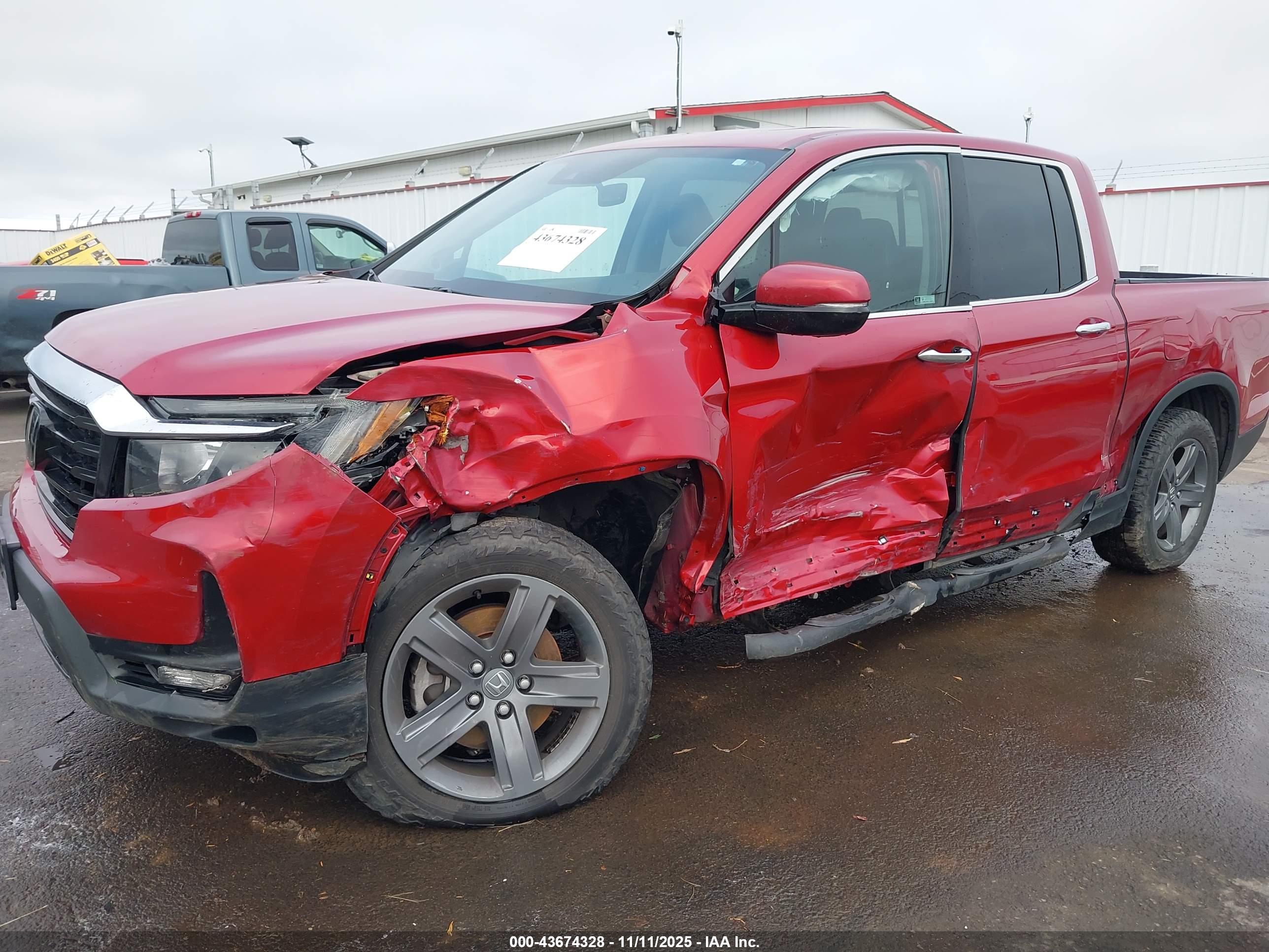 HONDA RIDGELINE image 6