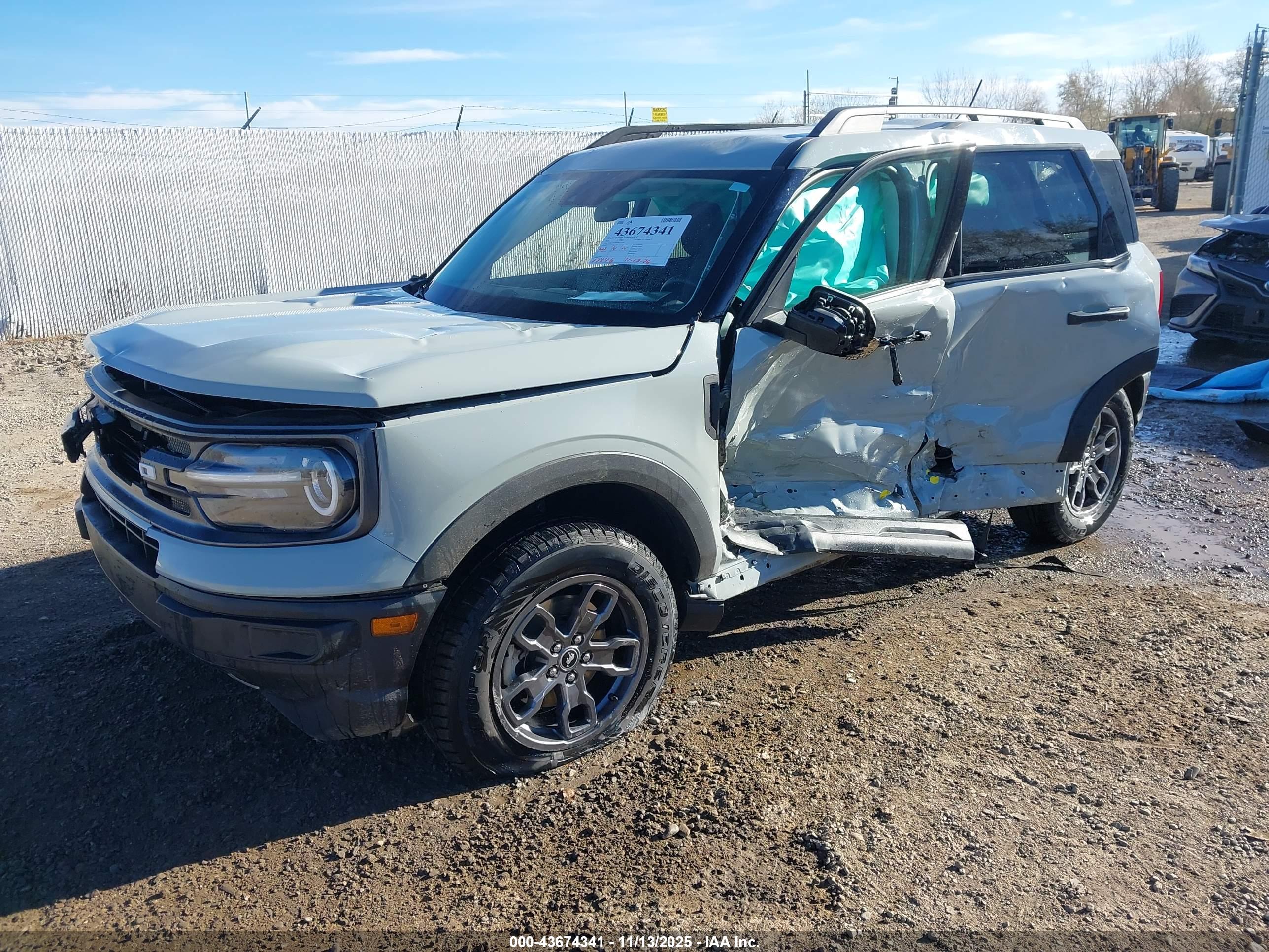 FORD BRONCO image 2
