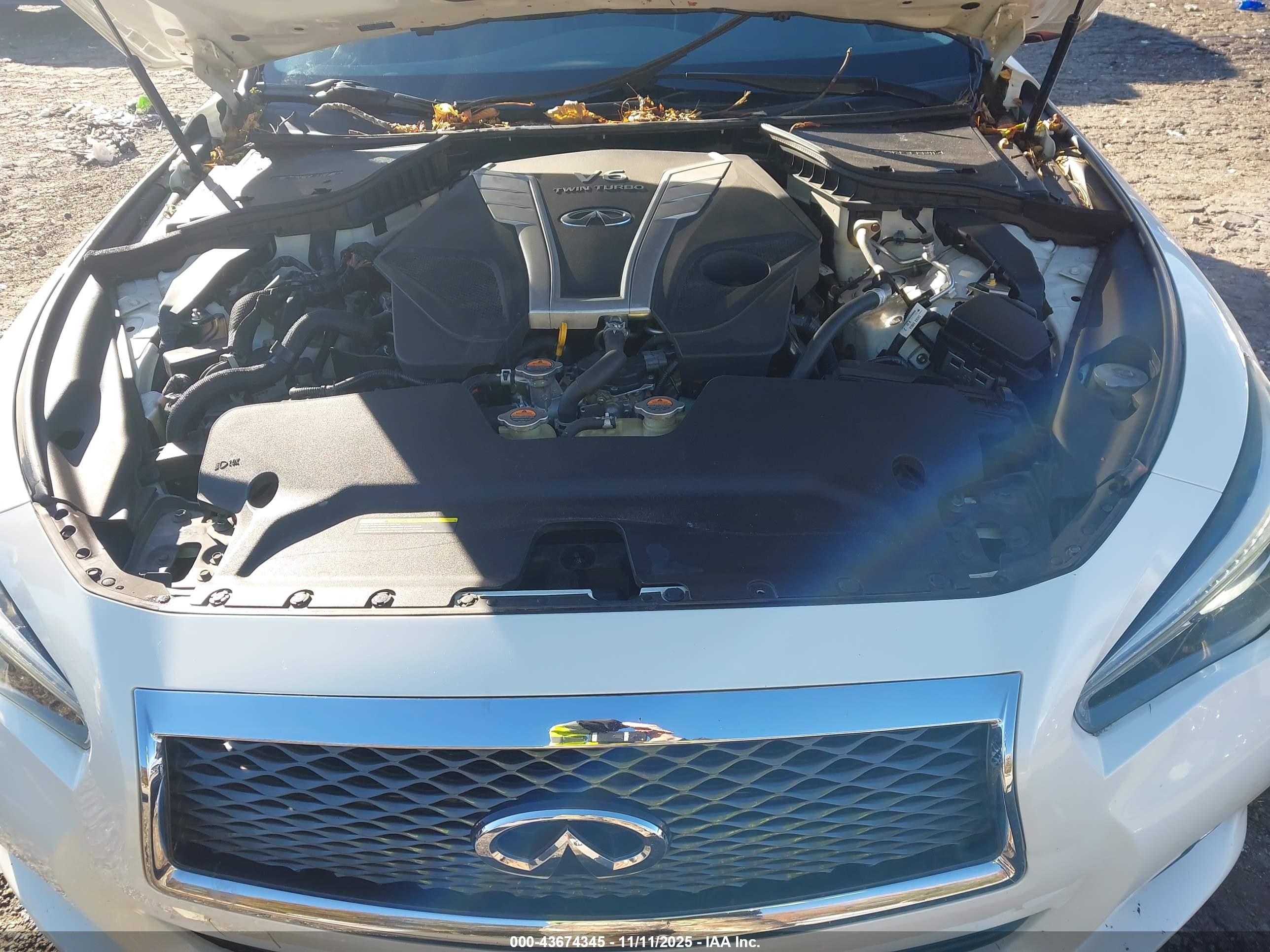 INFINITI Q50 image 10