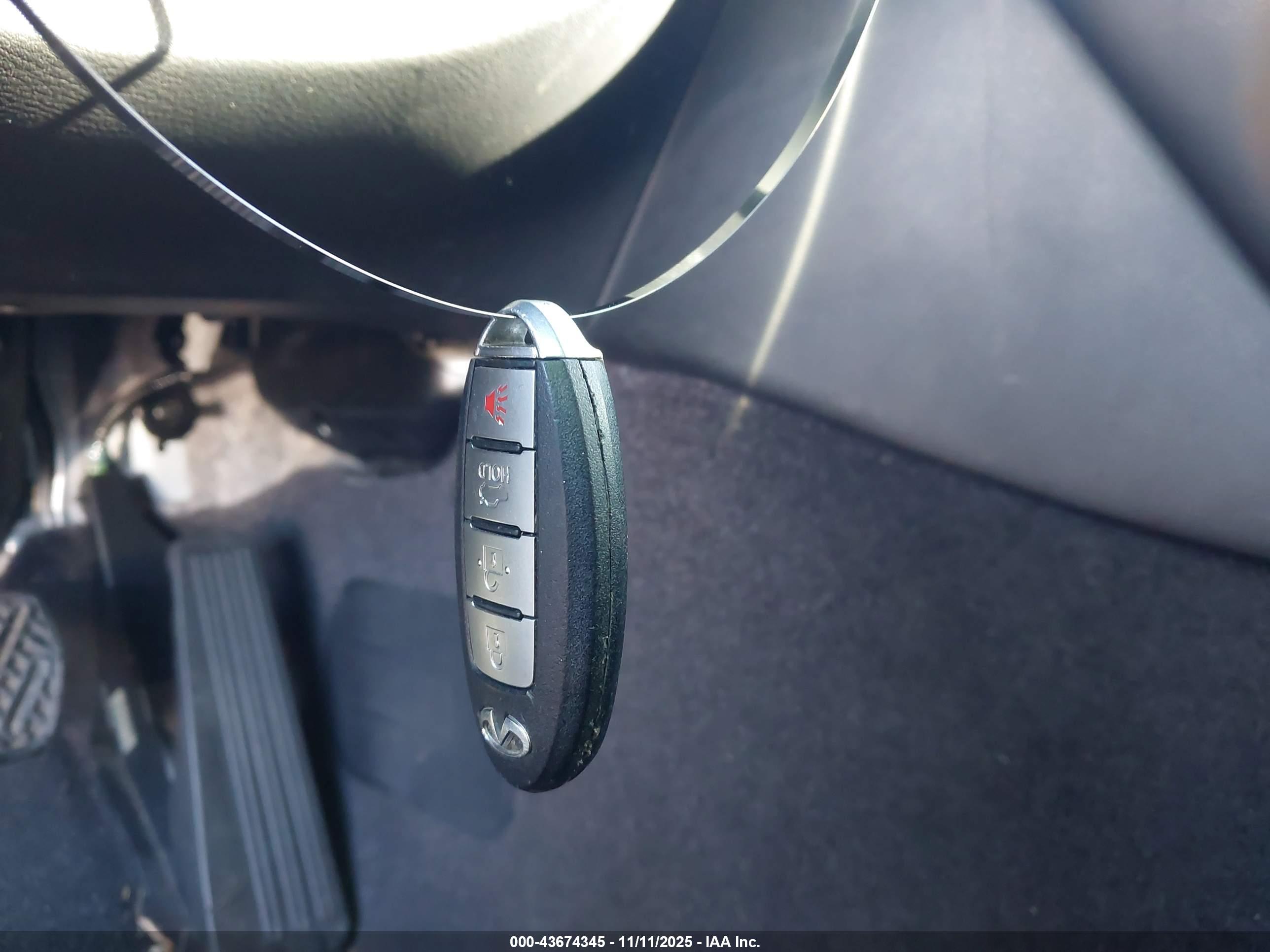 INFINITI Q50 image 11