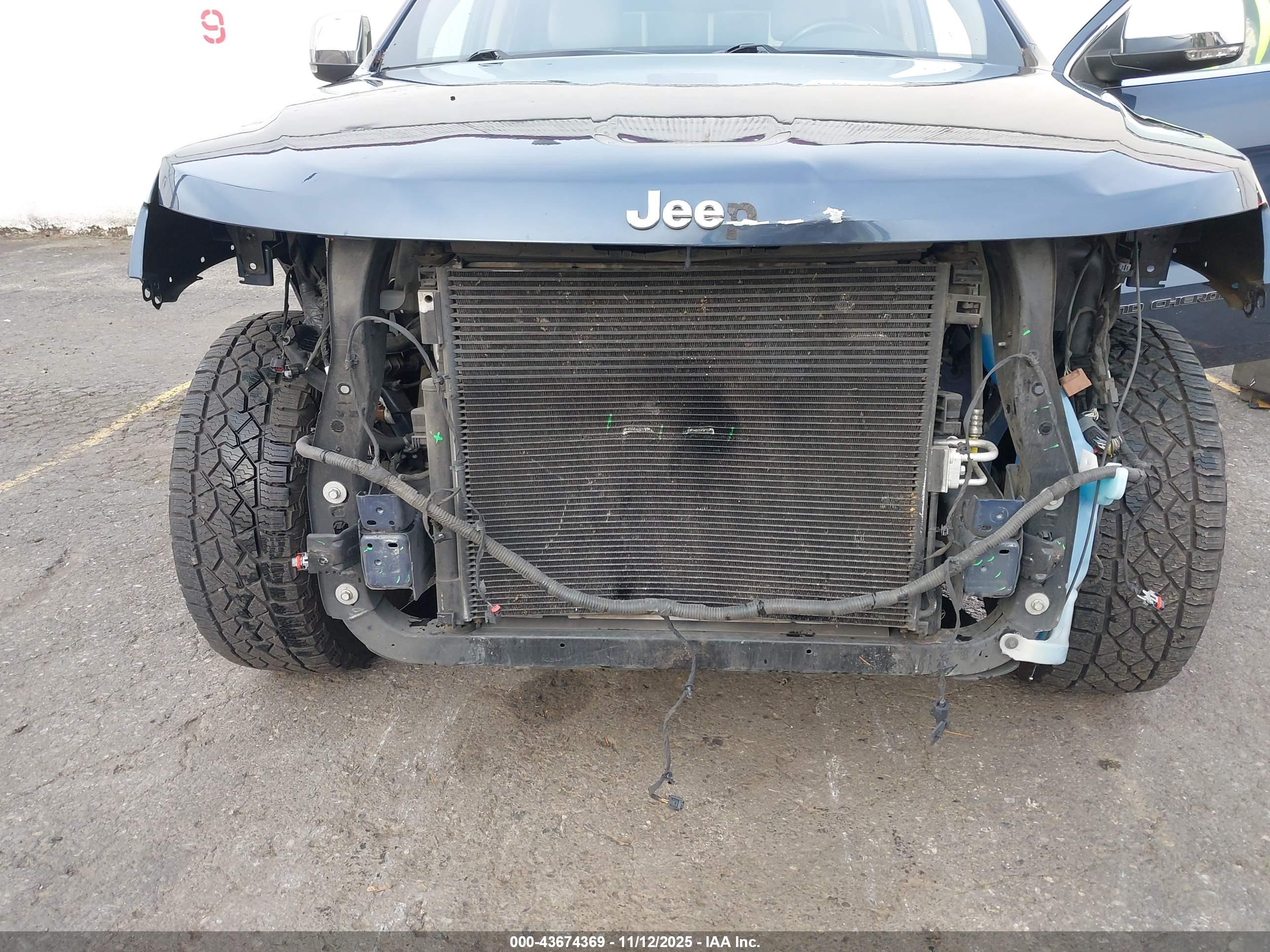 JEEP GRAND image 6