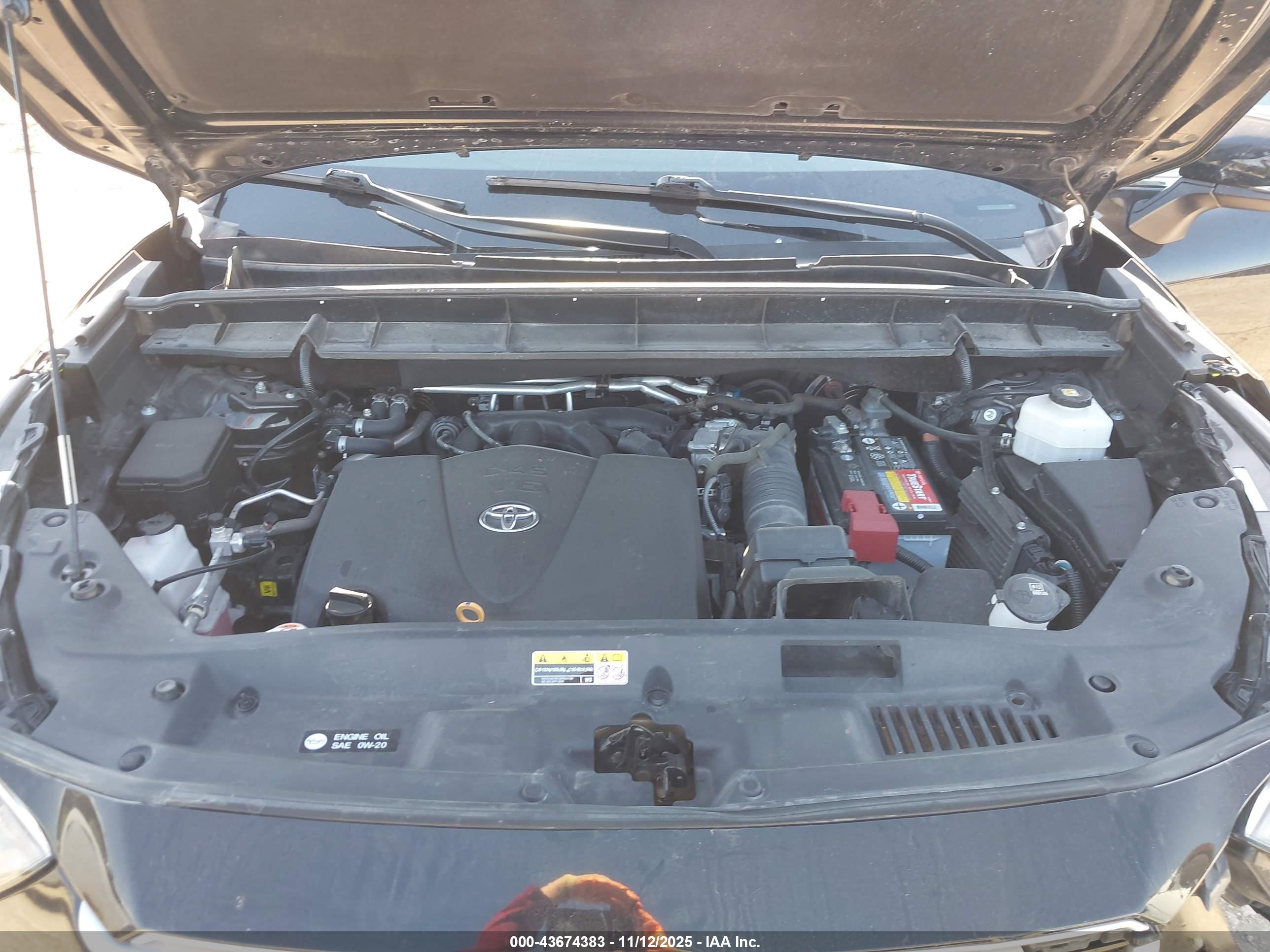 TOYOTA HIGHLANDER image 10