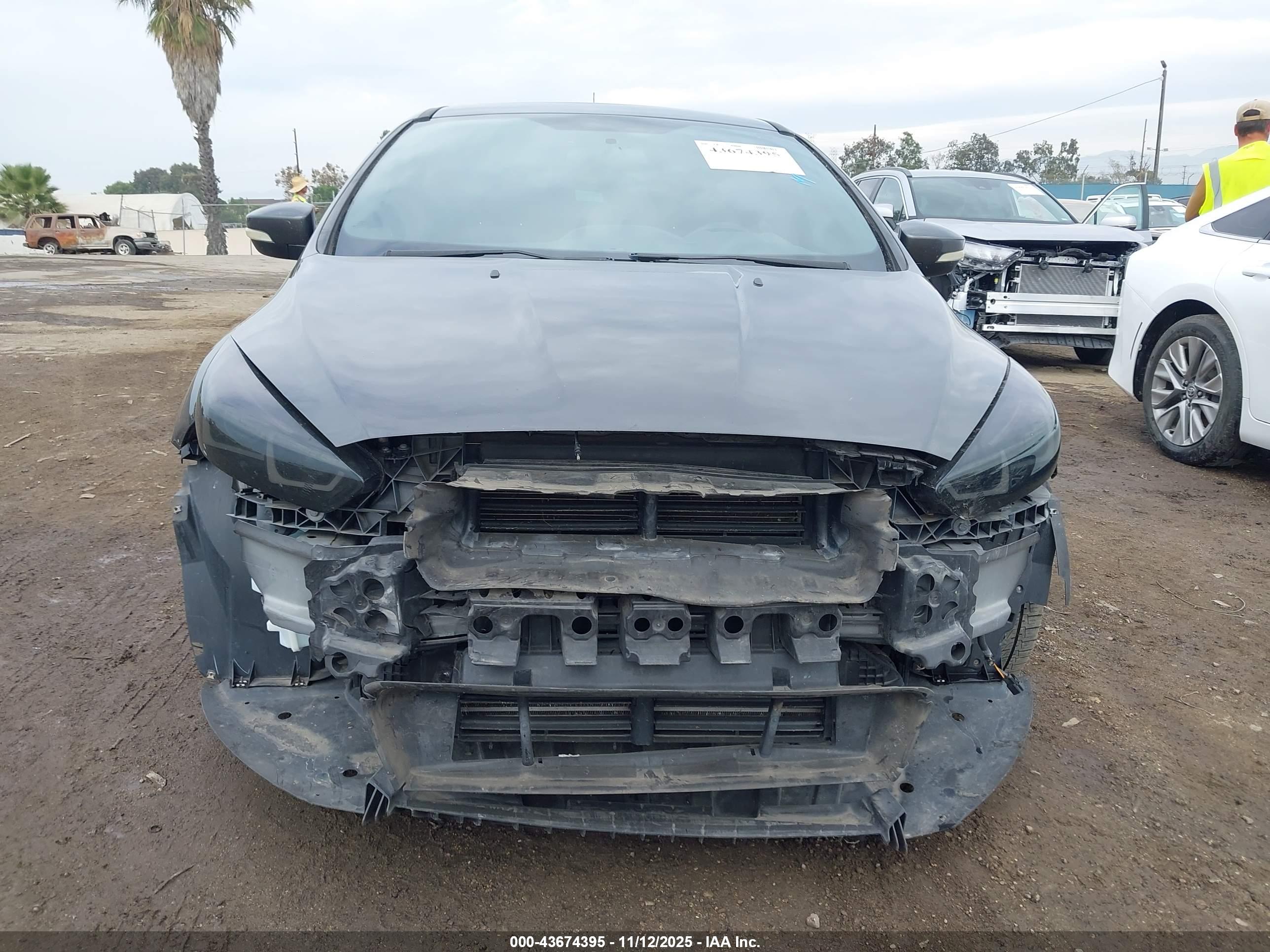 FORD FOCUS image 6