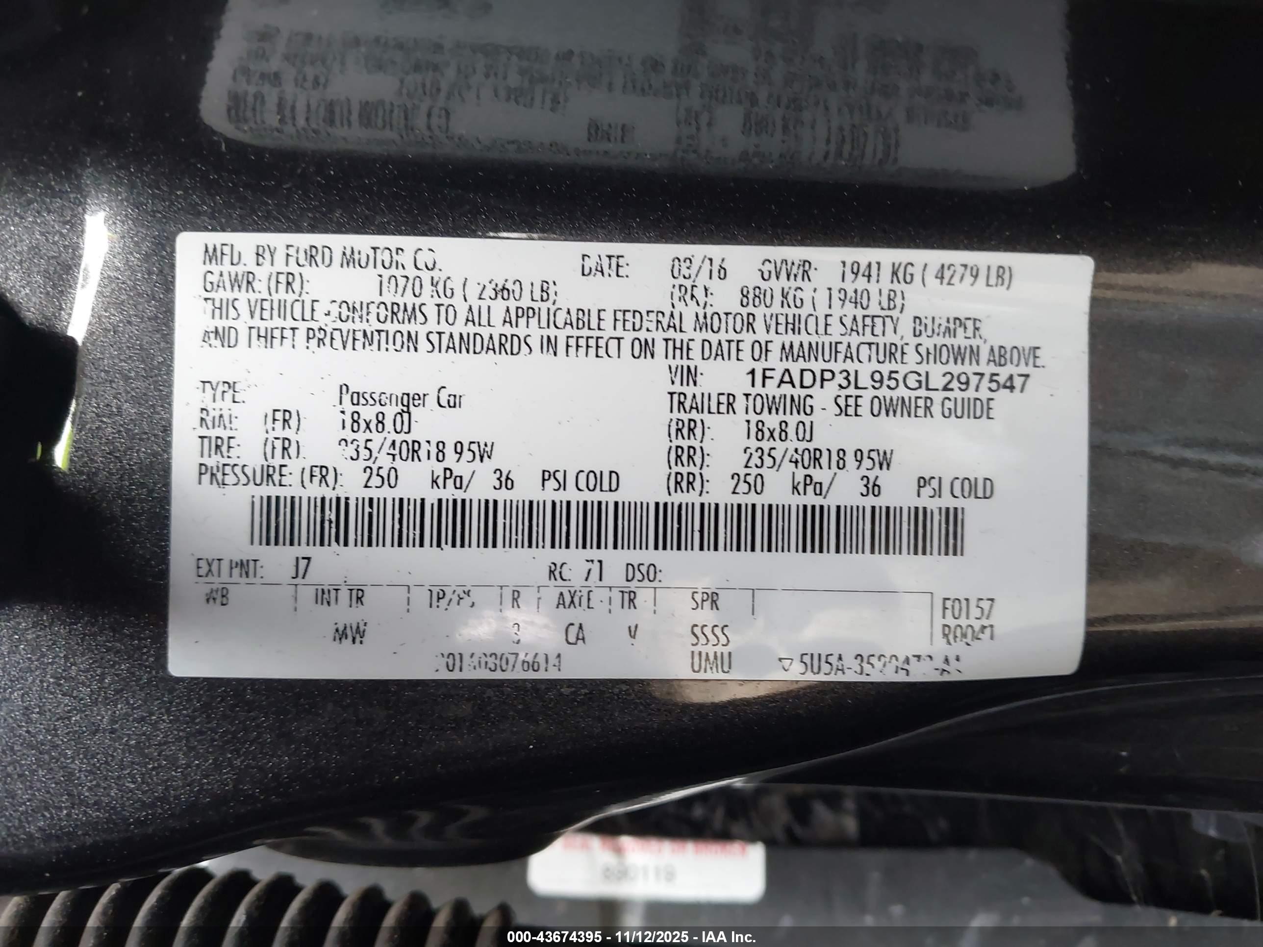 FORD FOCUS image 9