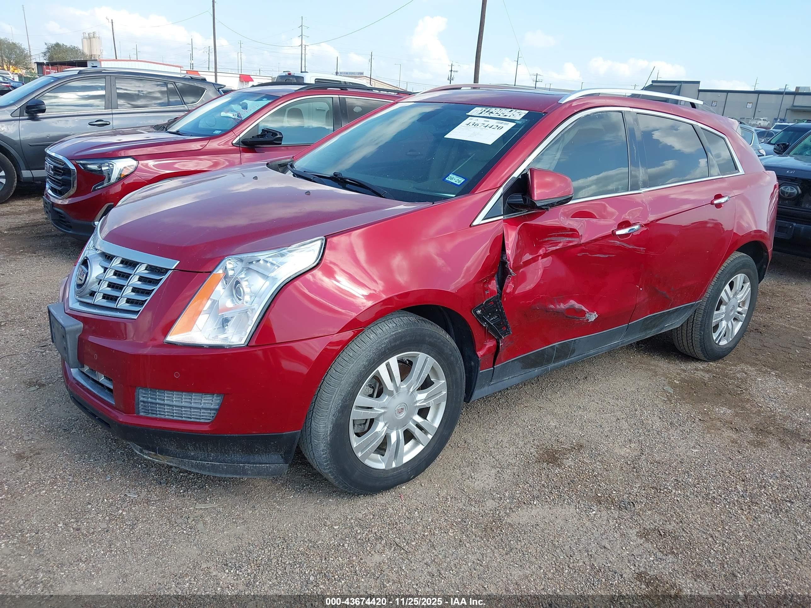 CADILLAC SRX image 2