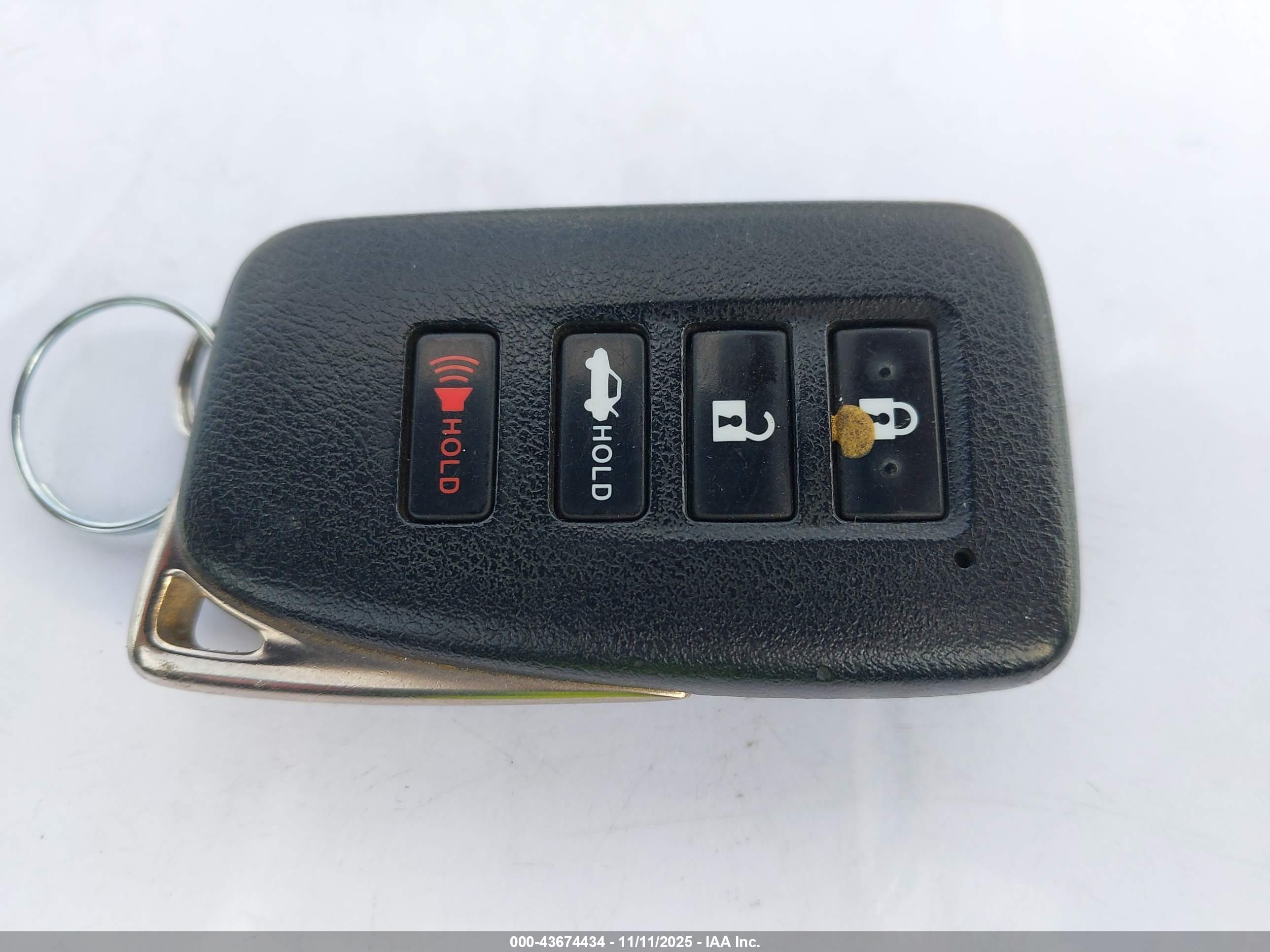 LEXUS ES image 11