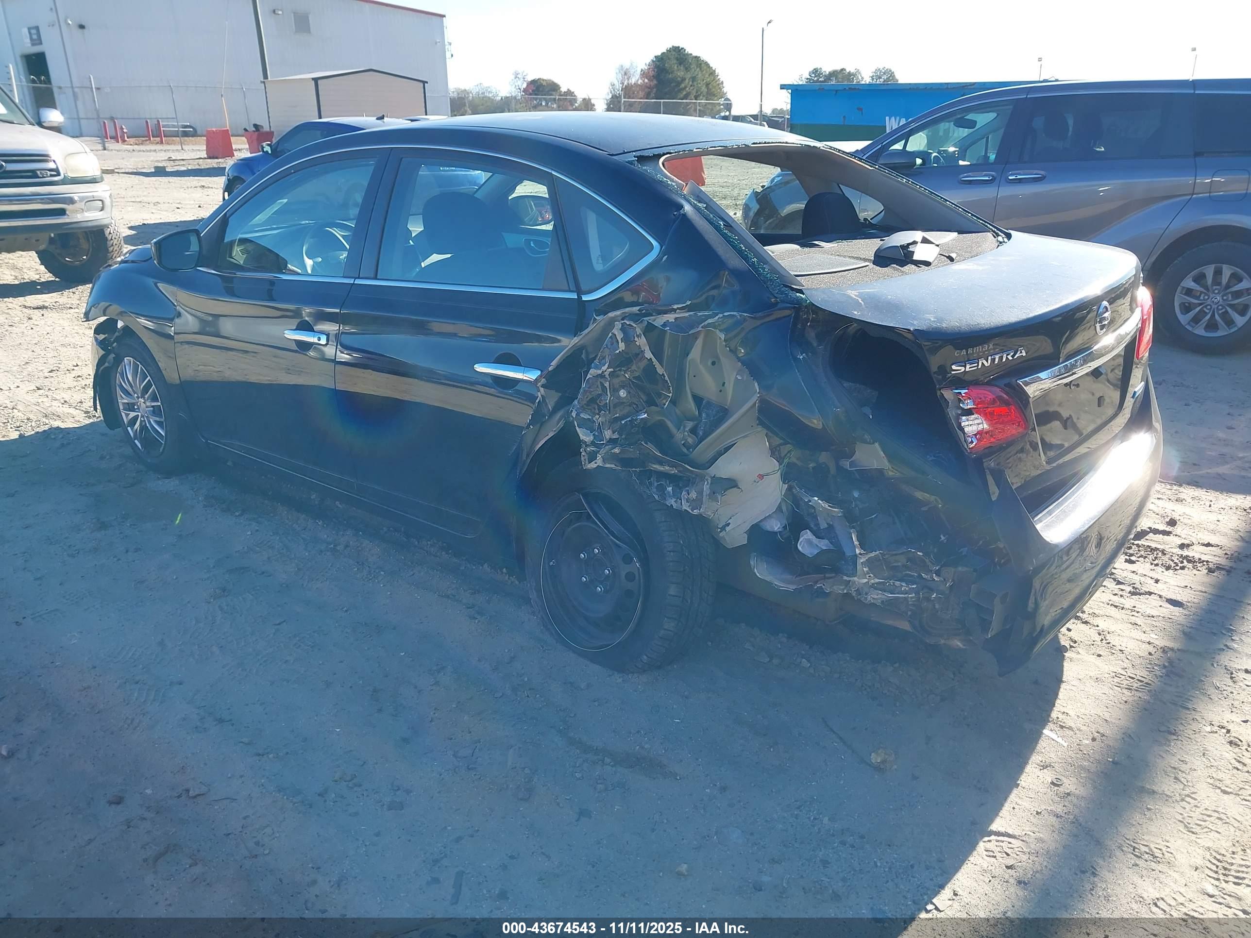 NISSAN SENTRA image 3