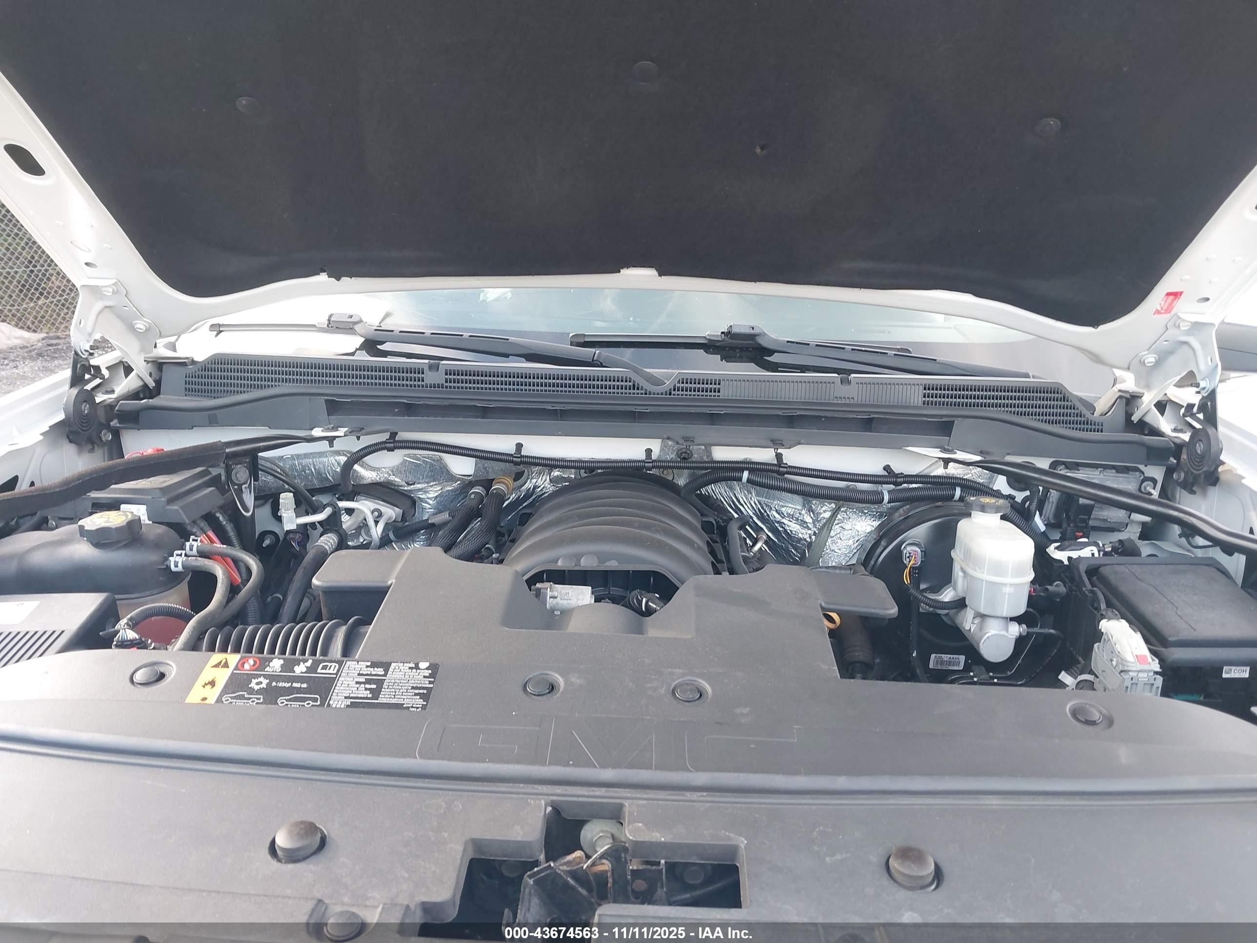 GMC SIERRA image 10