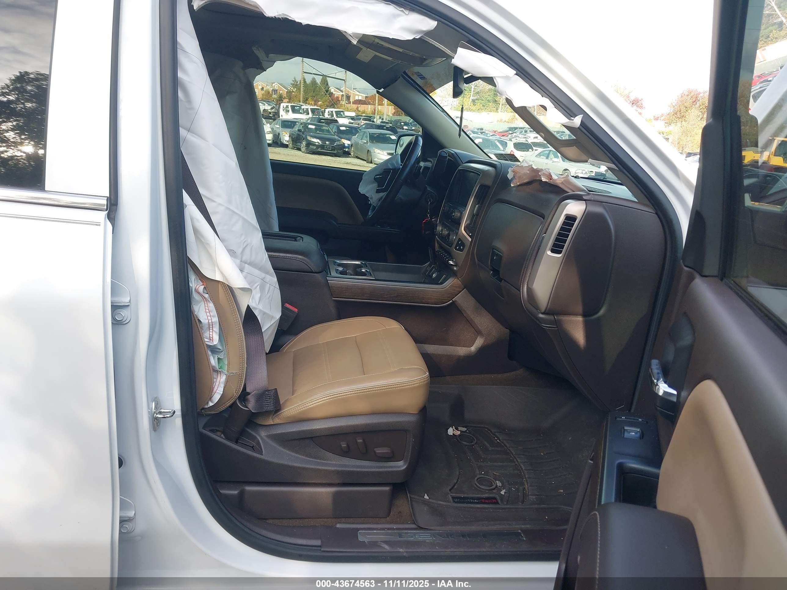 GMC SIERRA image 5
