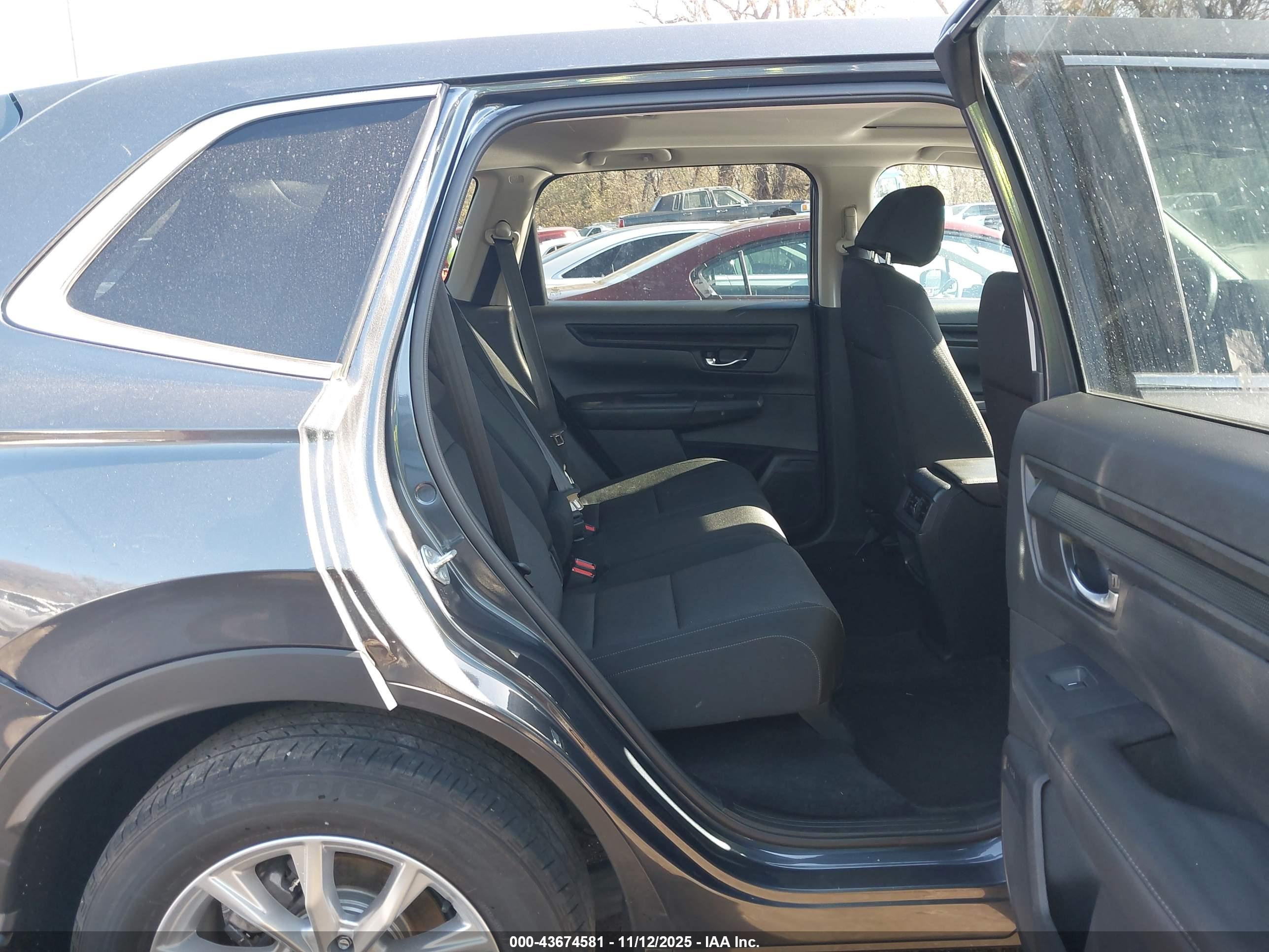 HONDA CR-V image 8