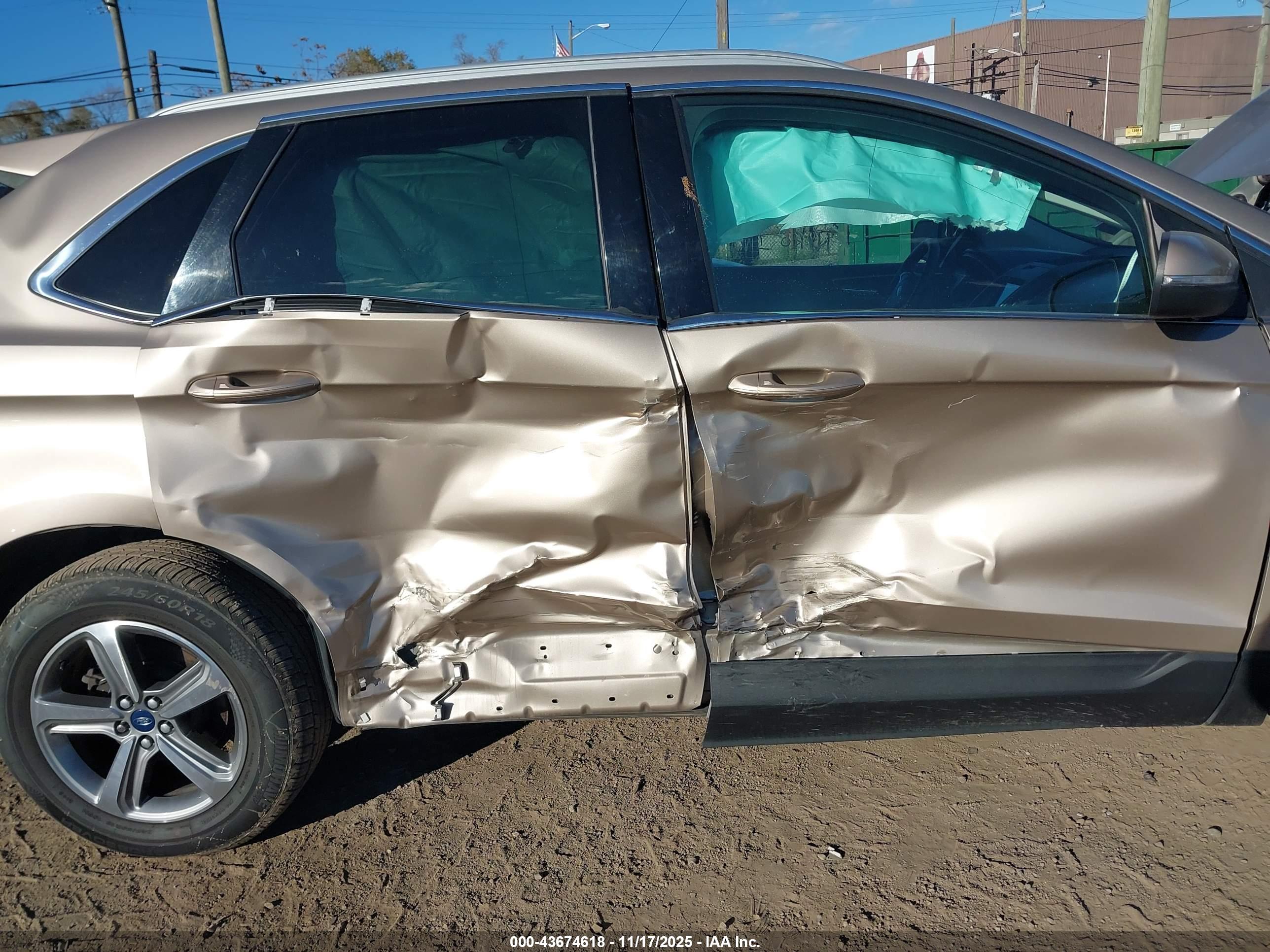 FORD EDGE image 6