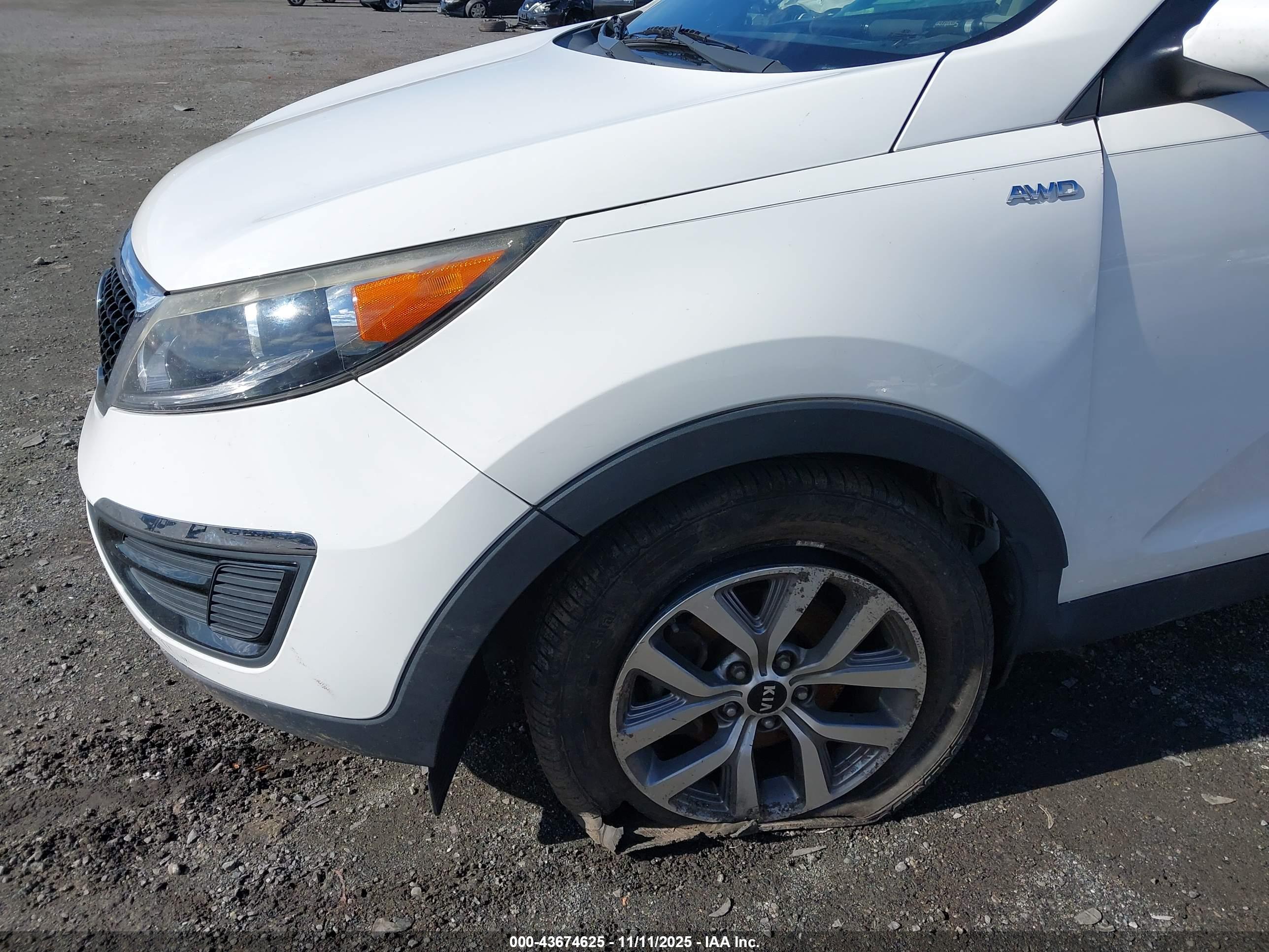 KIA SPORTAGE image 6