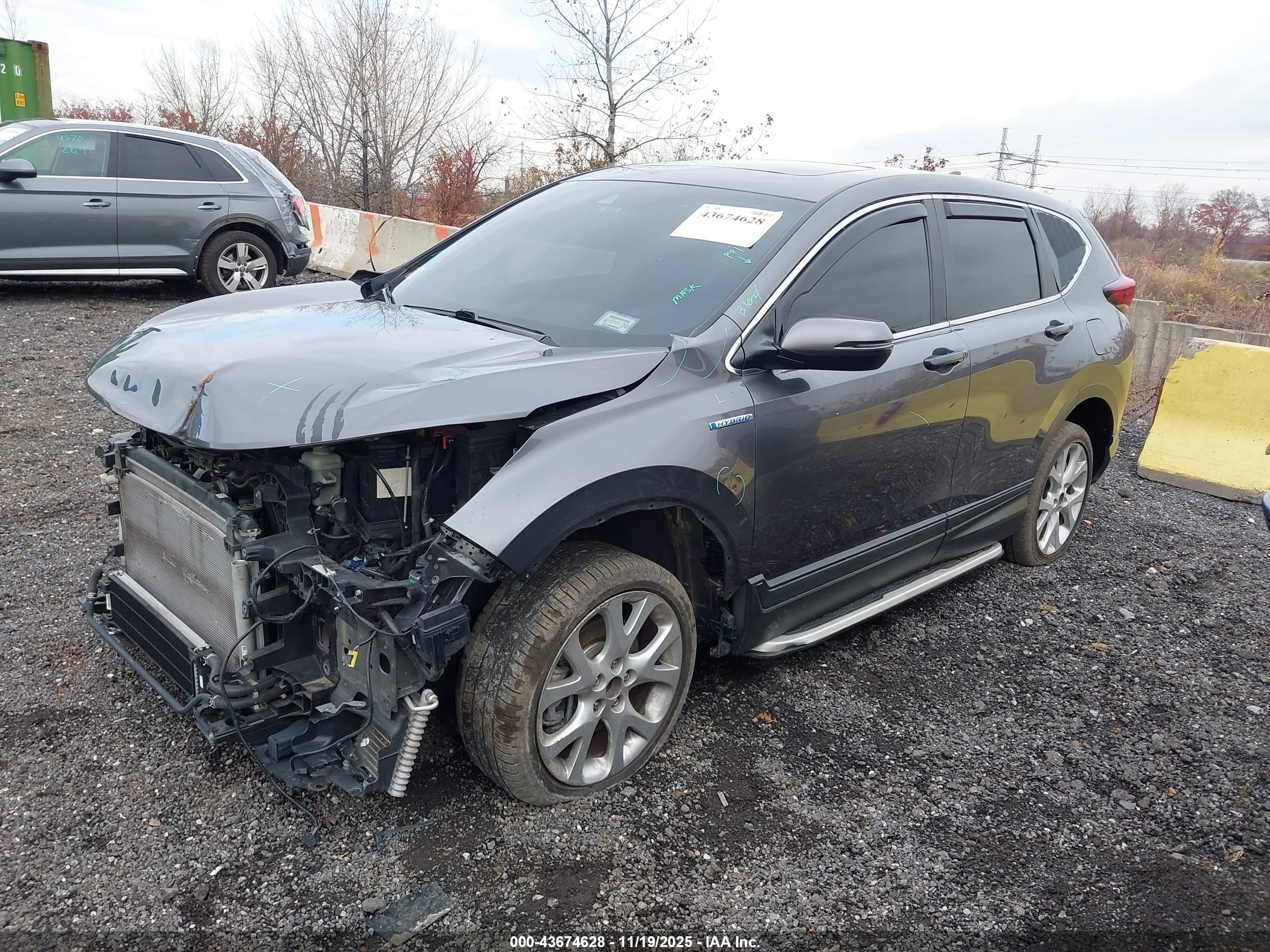 HONDA CR-V image 2