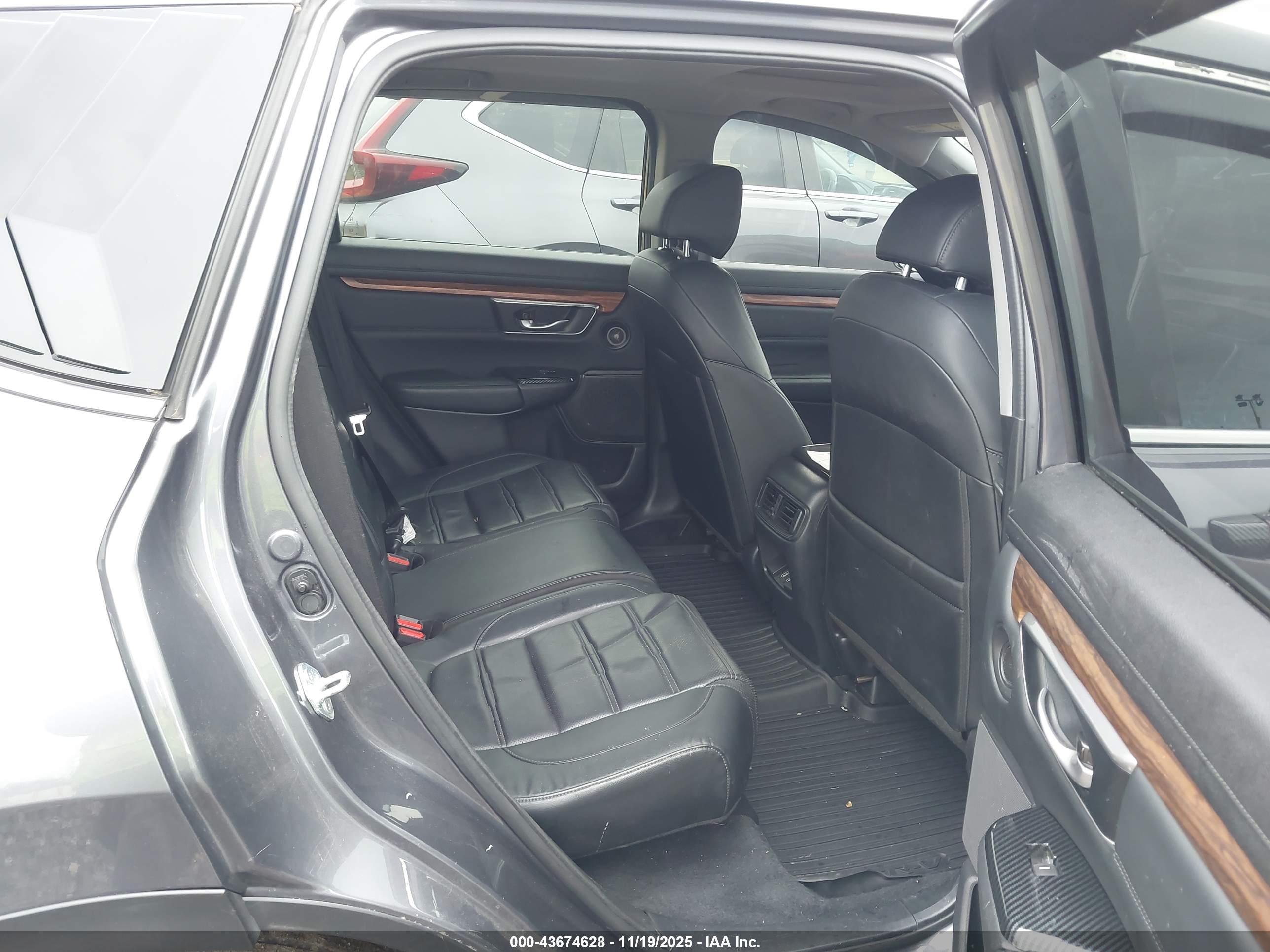 HONDA CR-V image 8