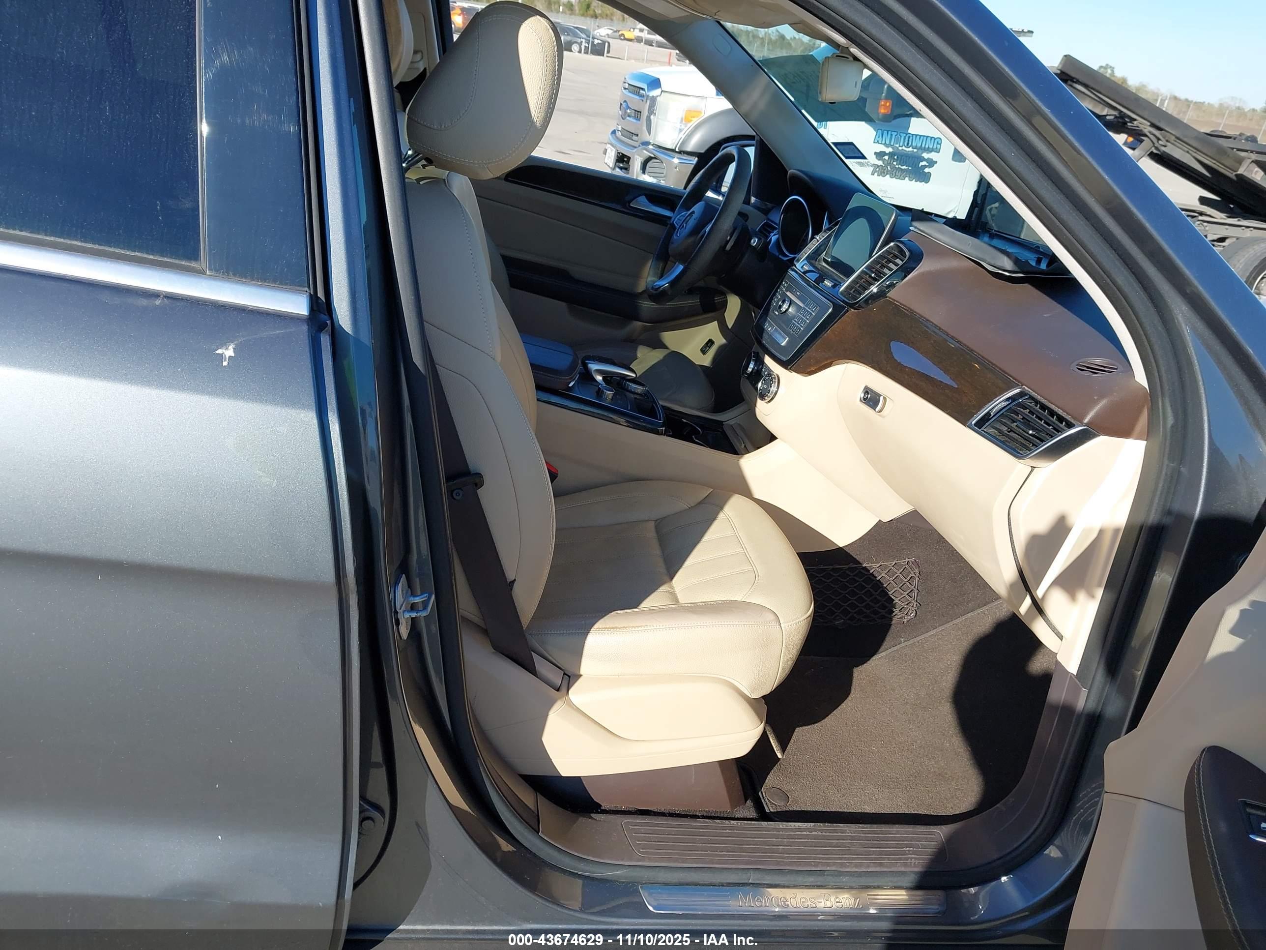 MERCEDES-BENZ GLE image 5