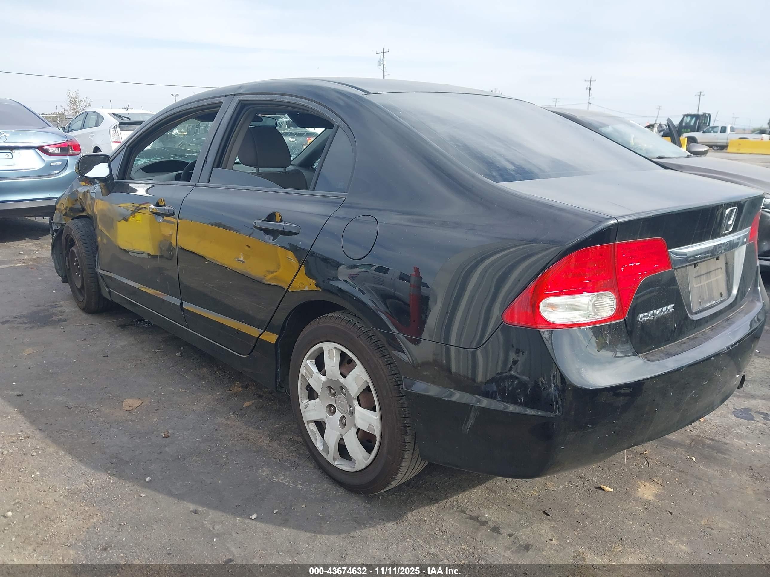 HONDA CIVIC image 3