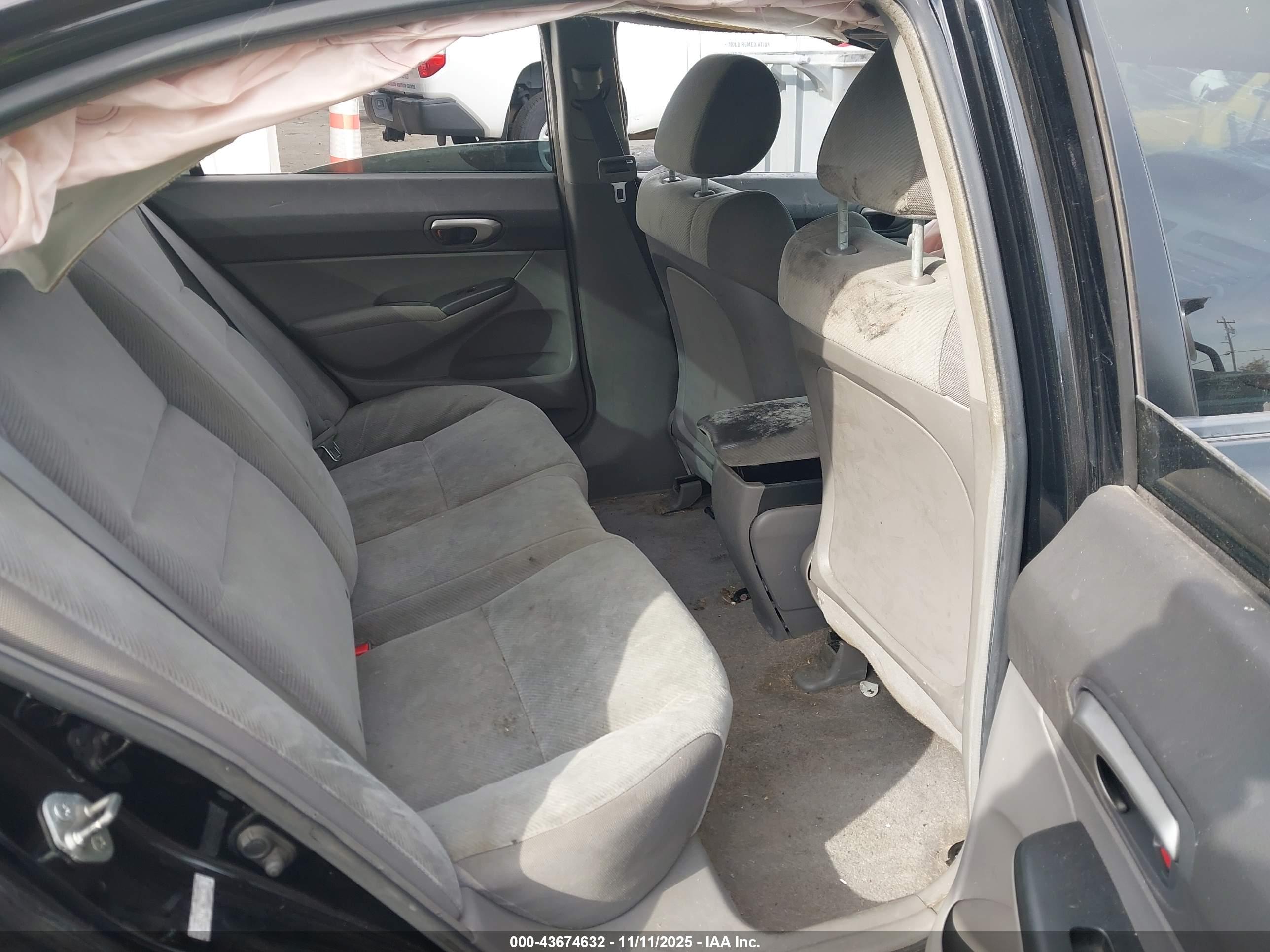 HONDA CIVIC image 8