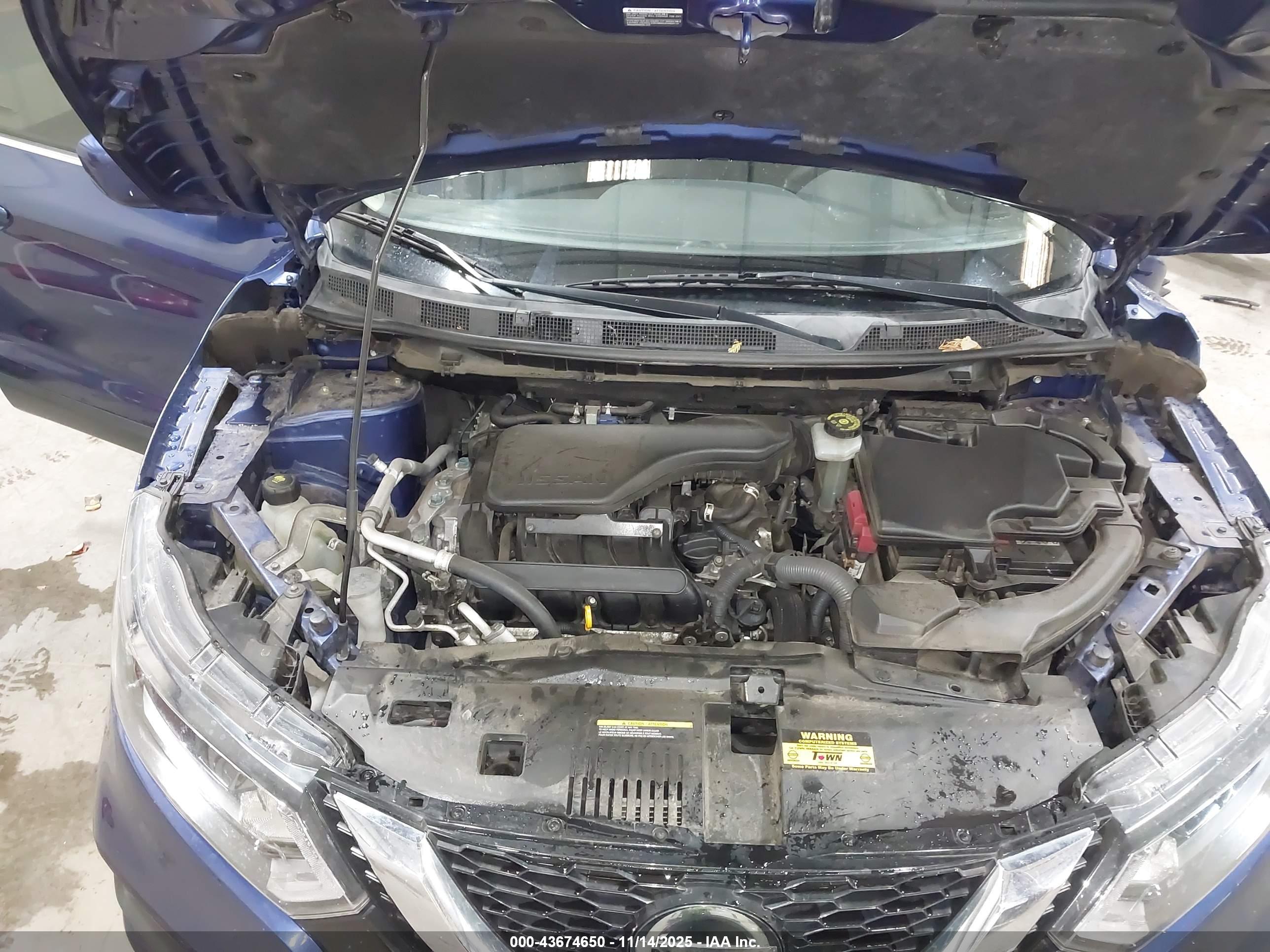 NISSAN ROGUE image 10