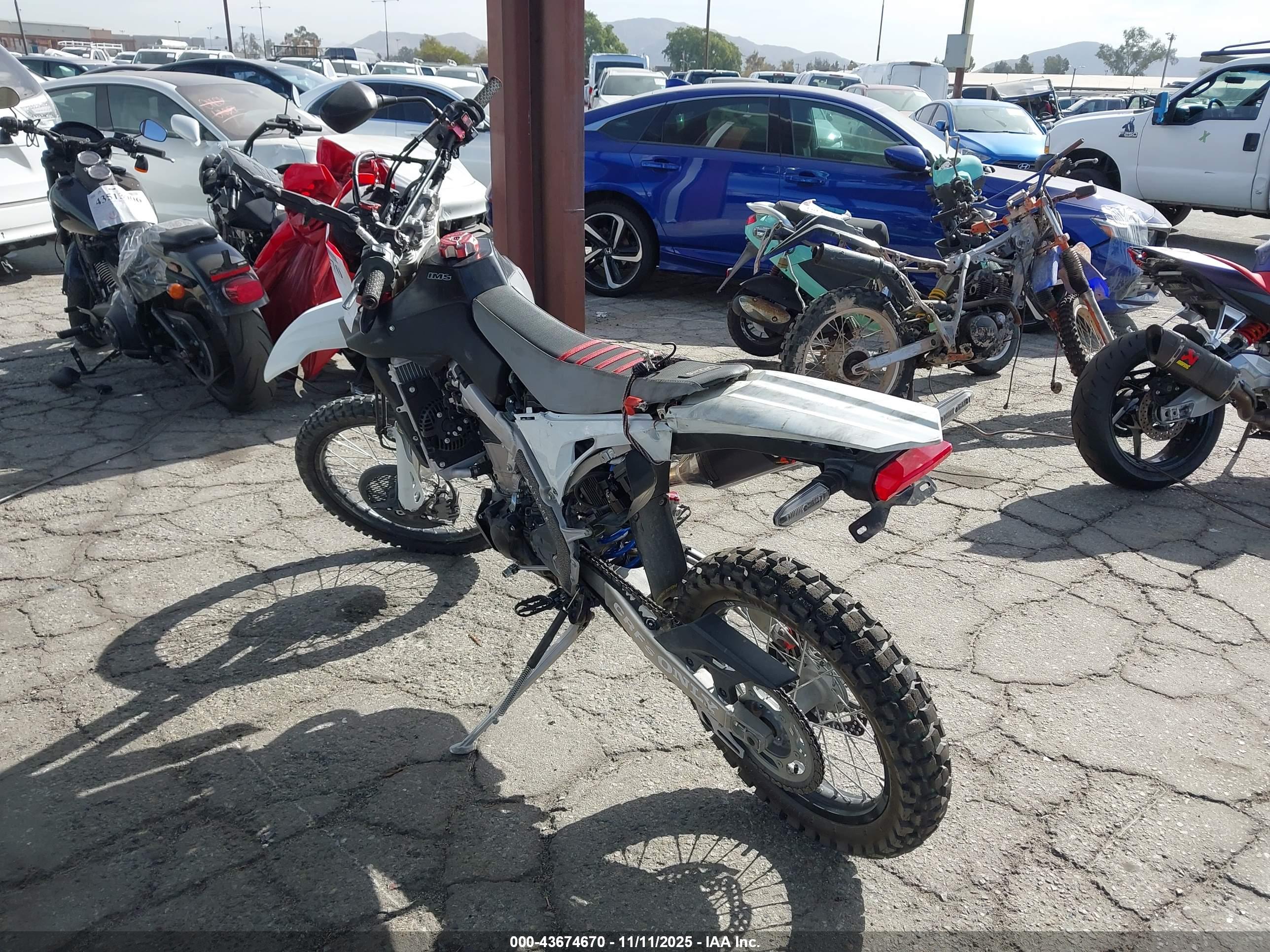 HONDA CRF450 image 3
