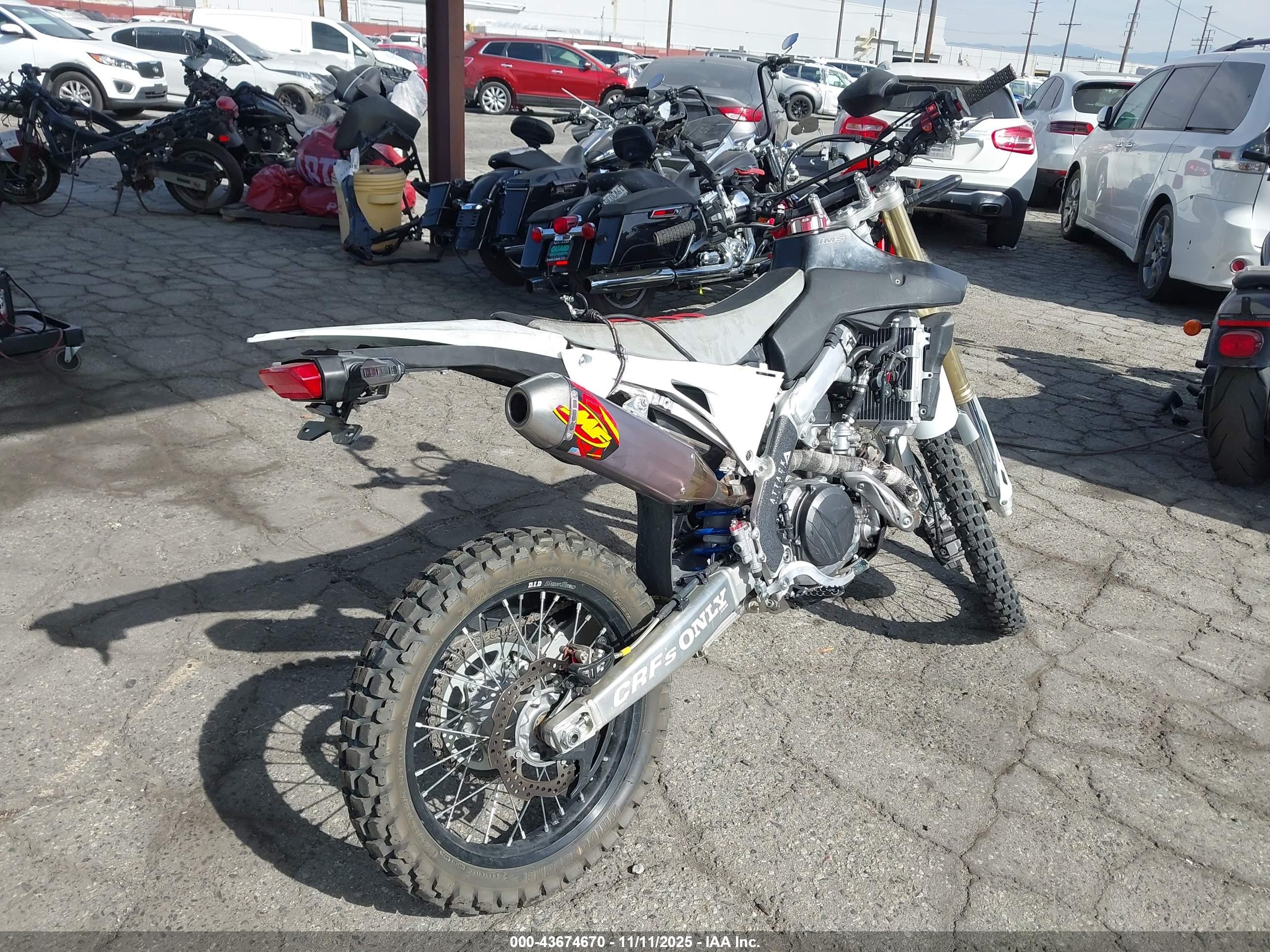 HONDA CRF450 image 4
