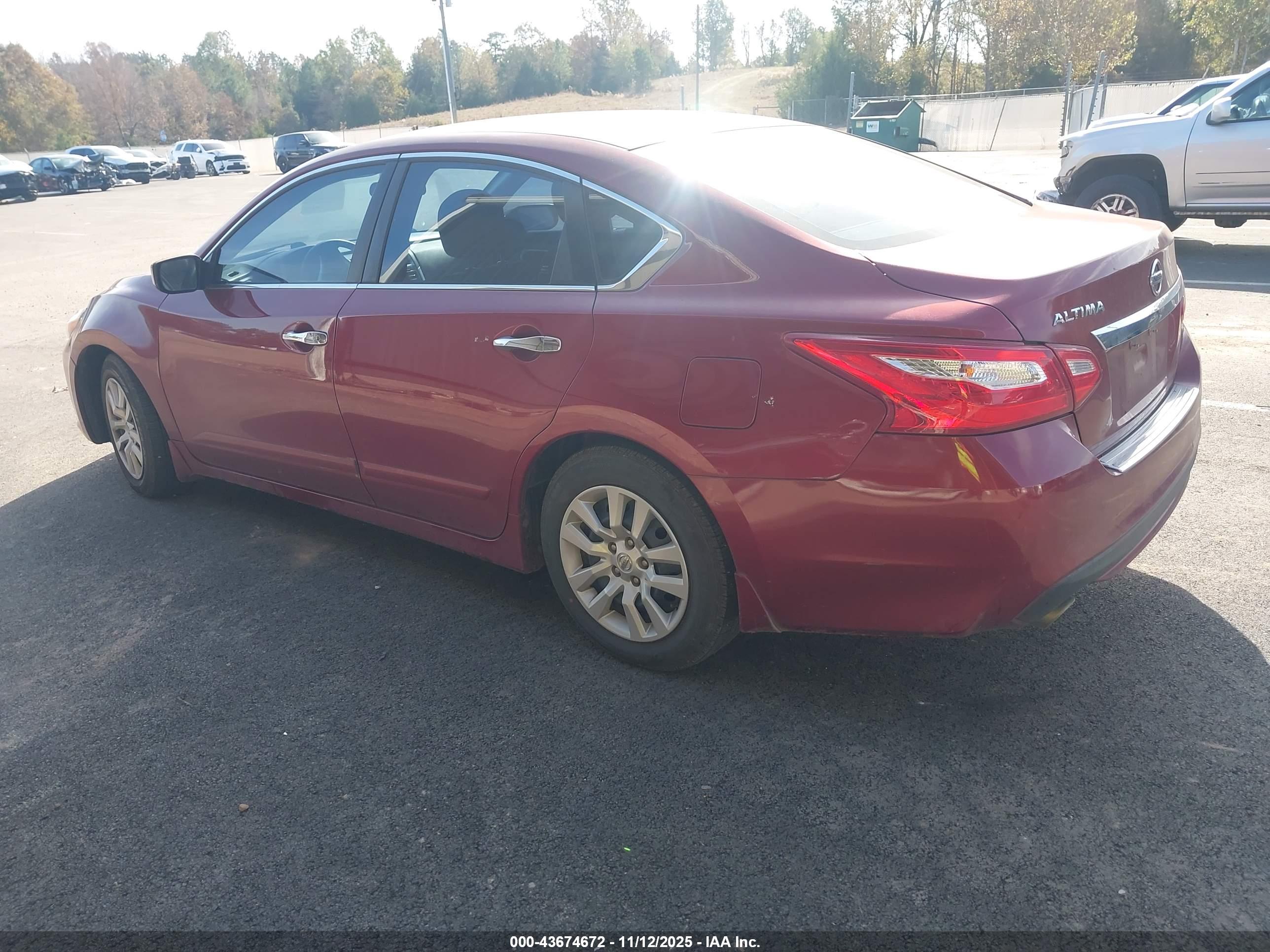 NISSAN ALTIMA image 3