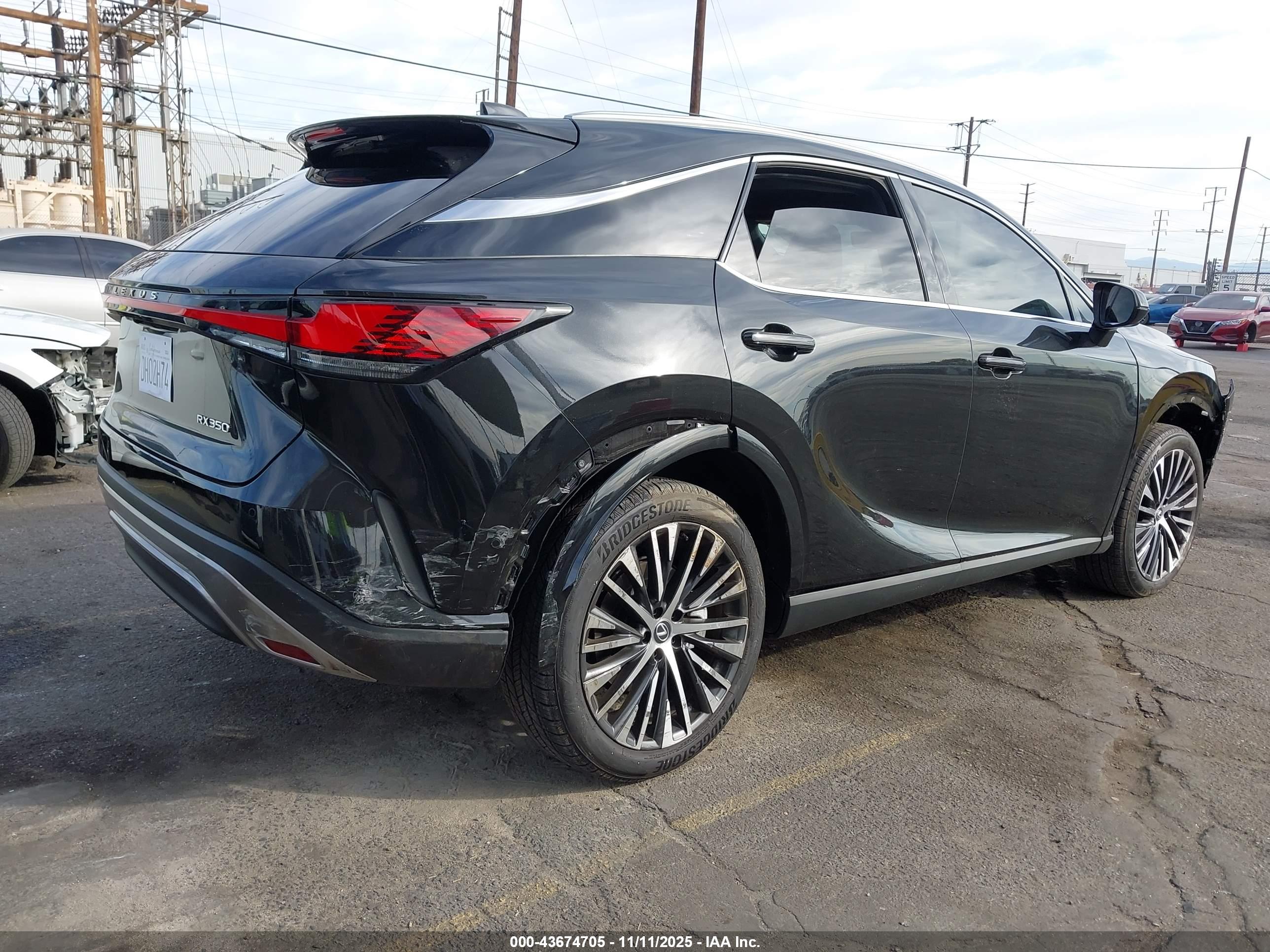 LEXUS RX image 4