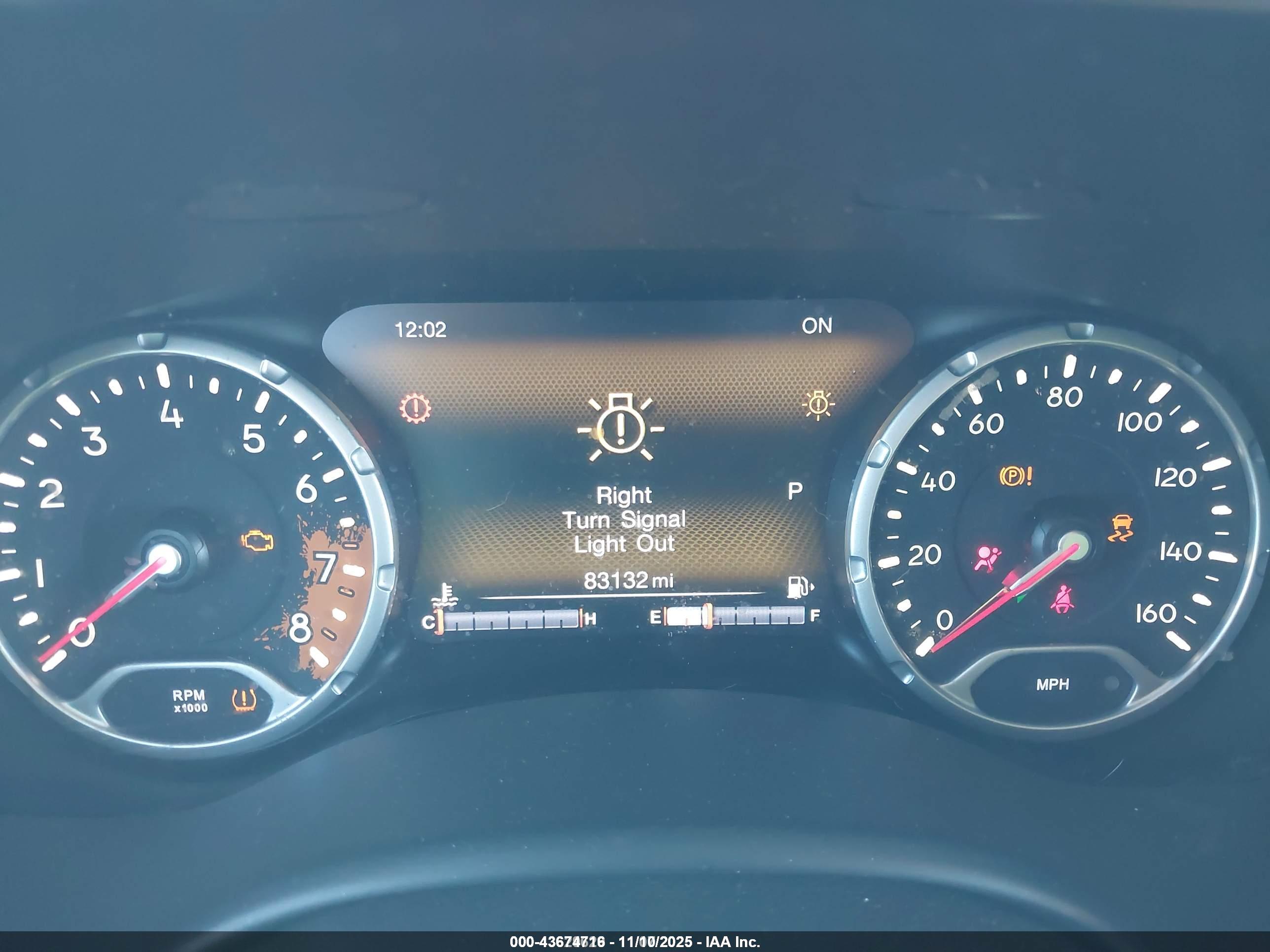 JEEP RENEGADE image 7