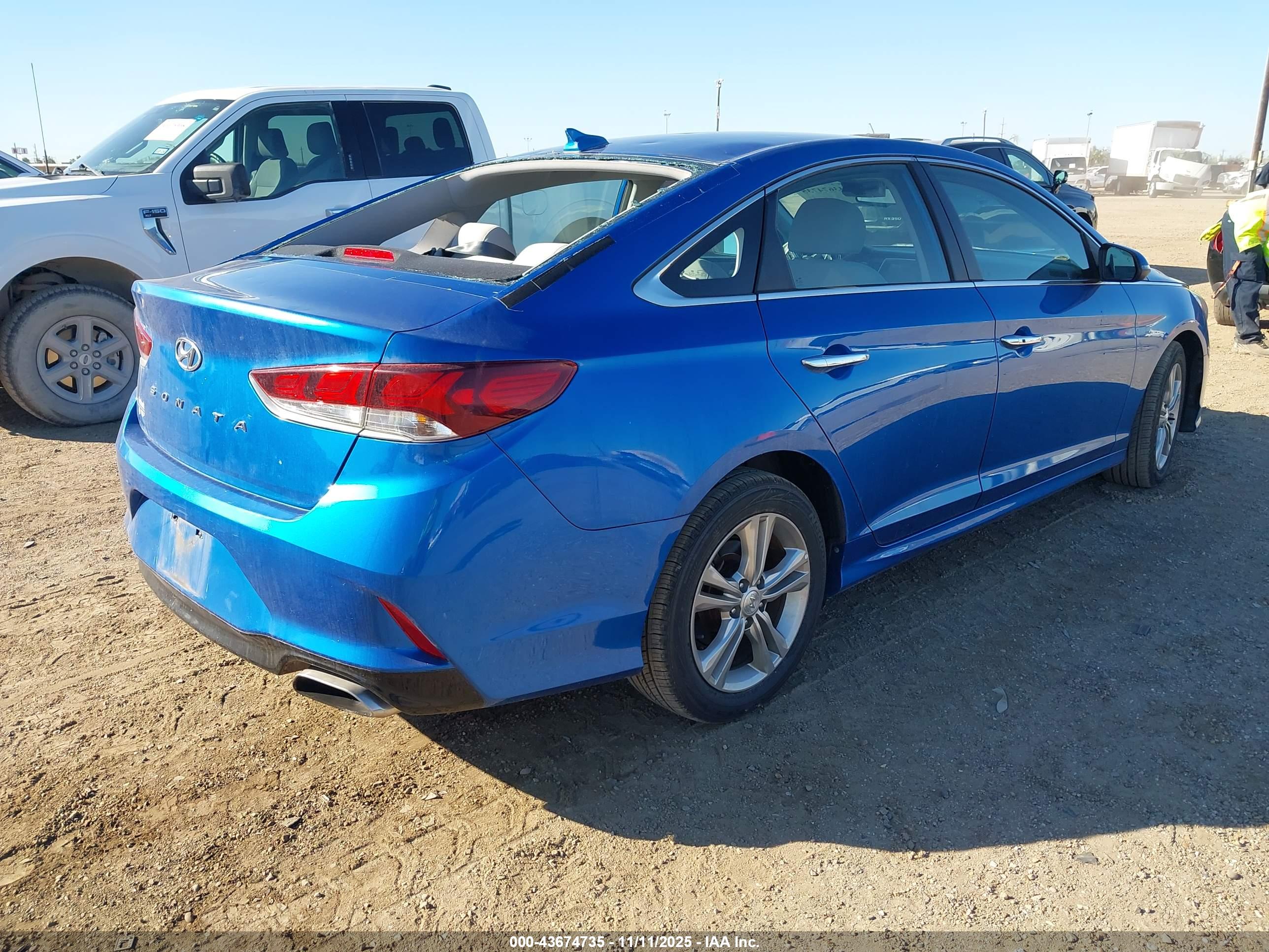HYUNDAI SONATA image 4