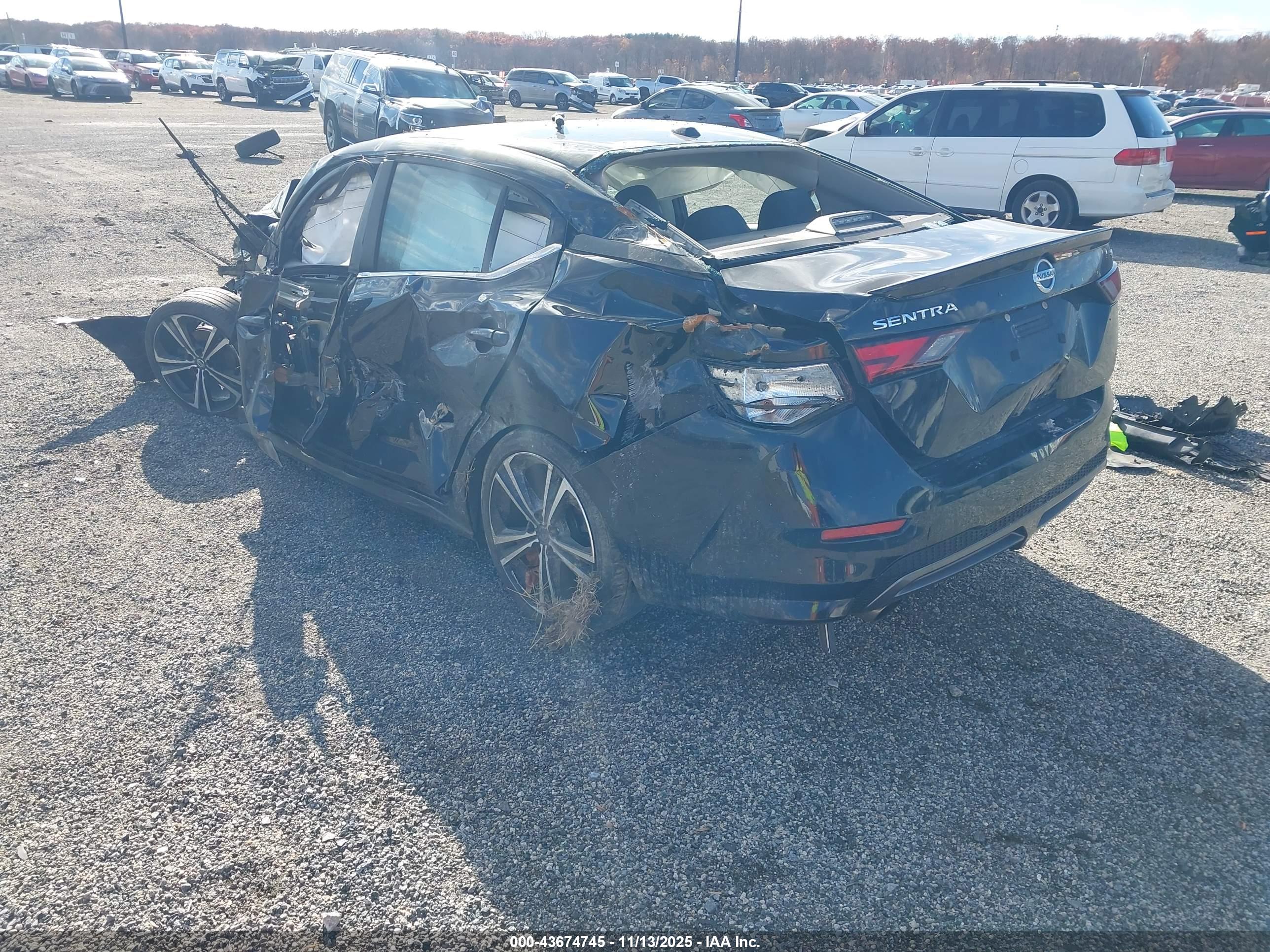 NISSAN SENTRA image 3
