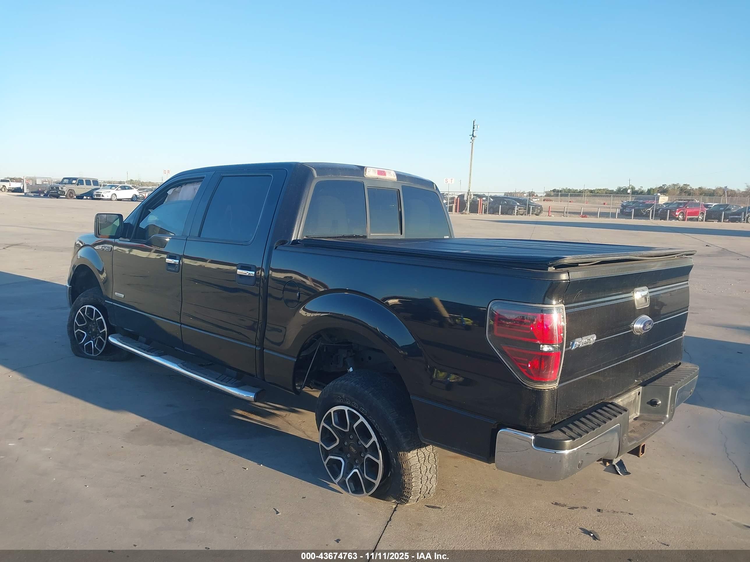 FORD F-150 image 3