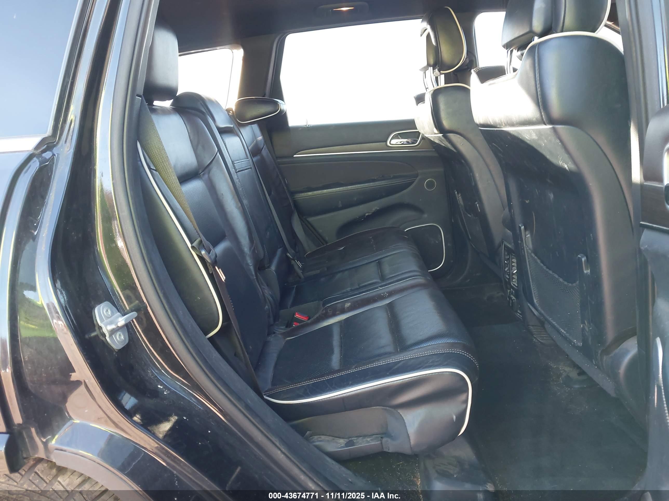 JEEP GRAND image 8