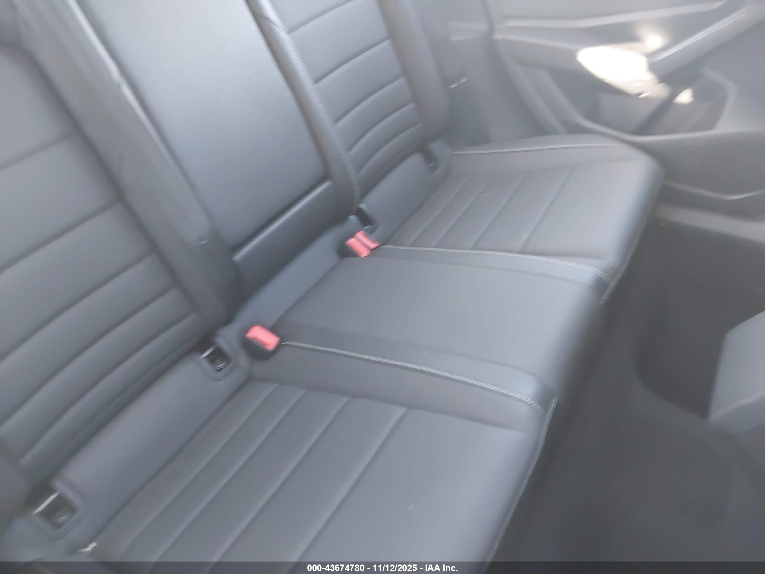 VOLKSWAGEN JETTA image 8