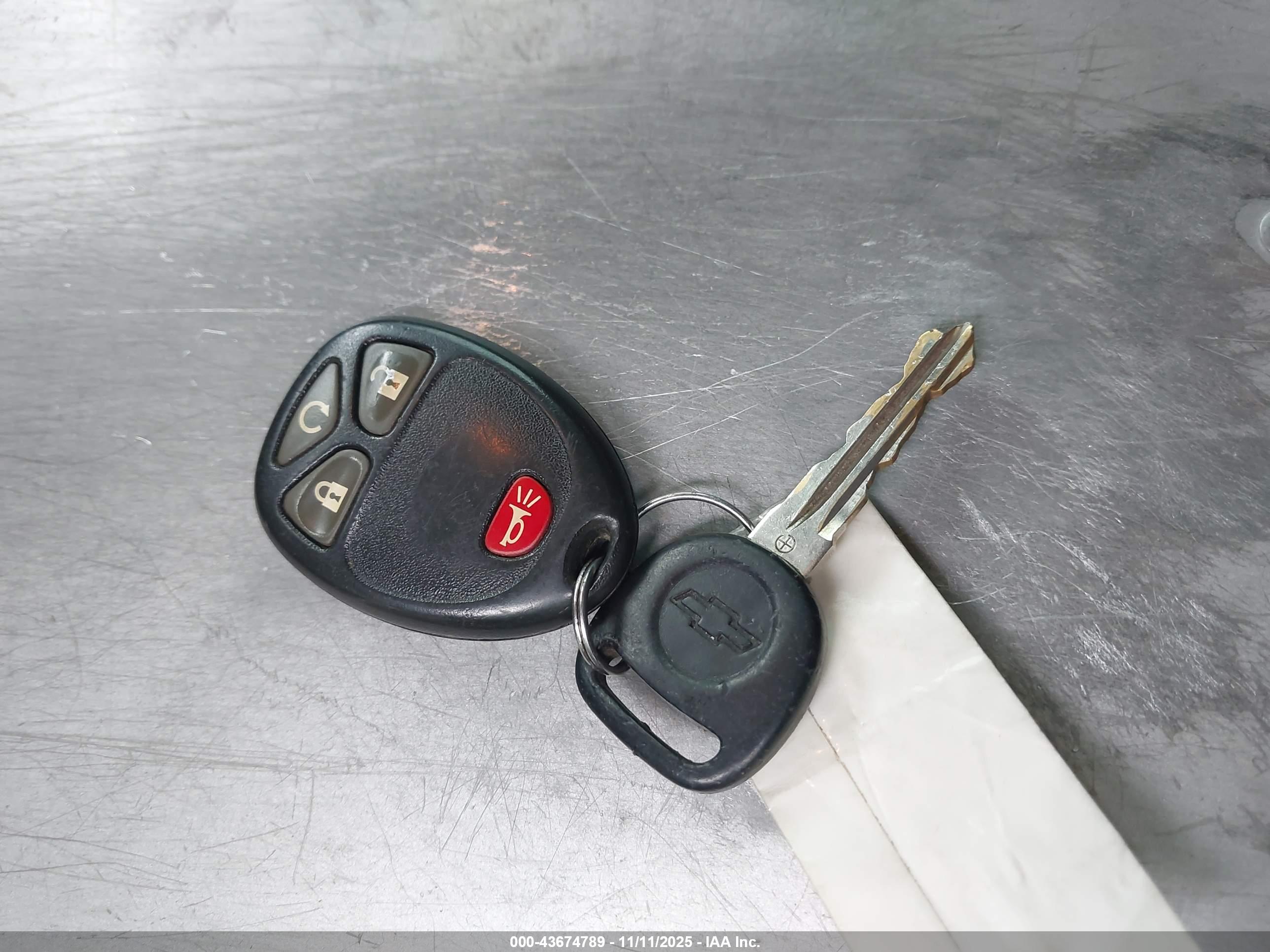 CHEVROLET SILVERADO image 11