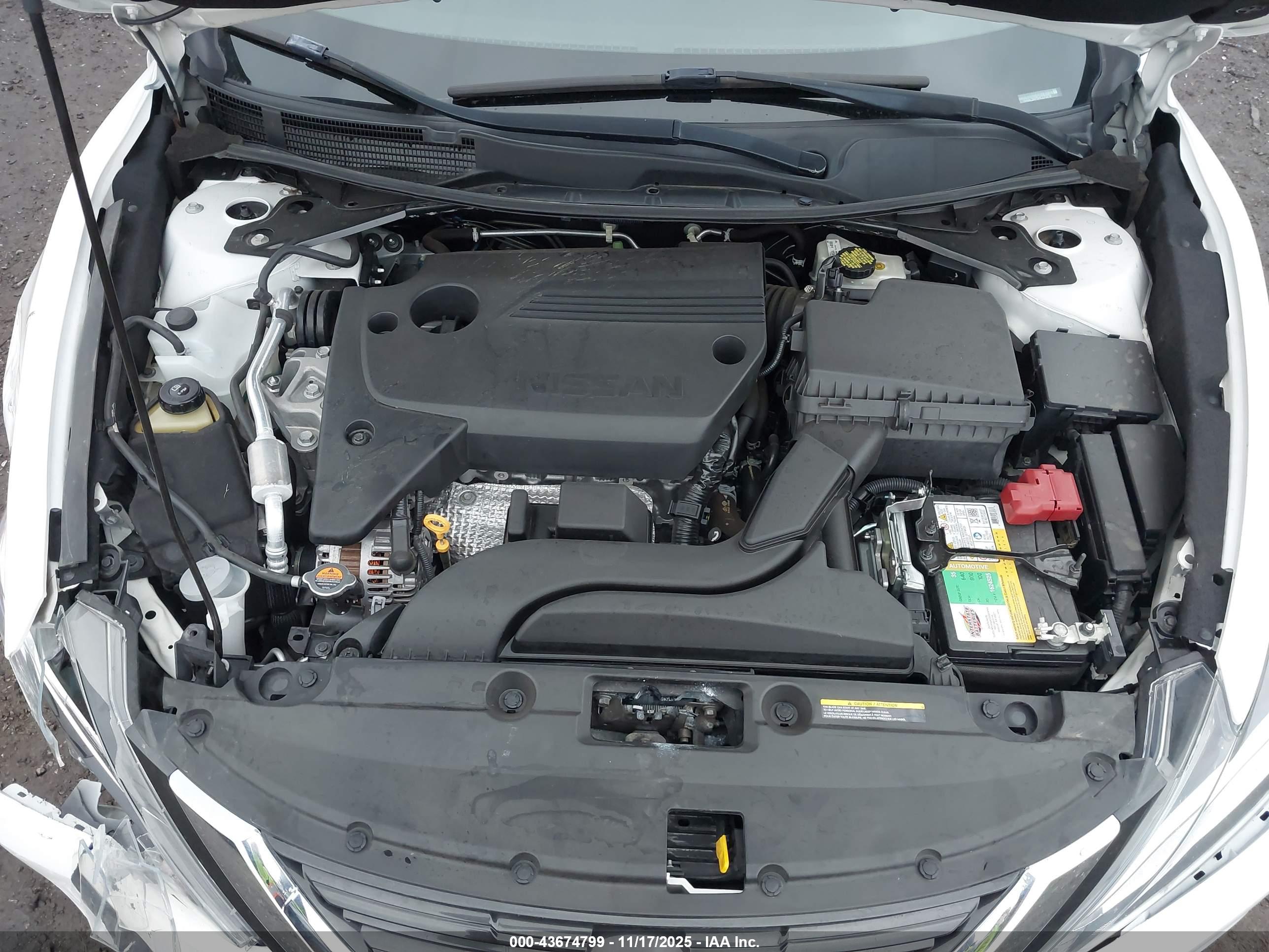 NISSAN ALTIMA image 10