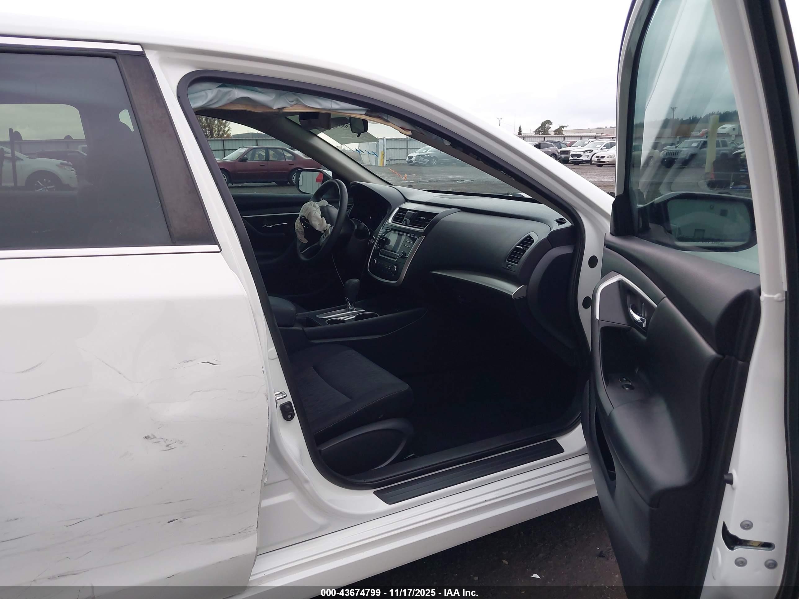 NISSAN ALTIMA image 5