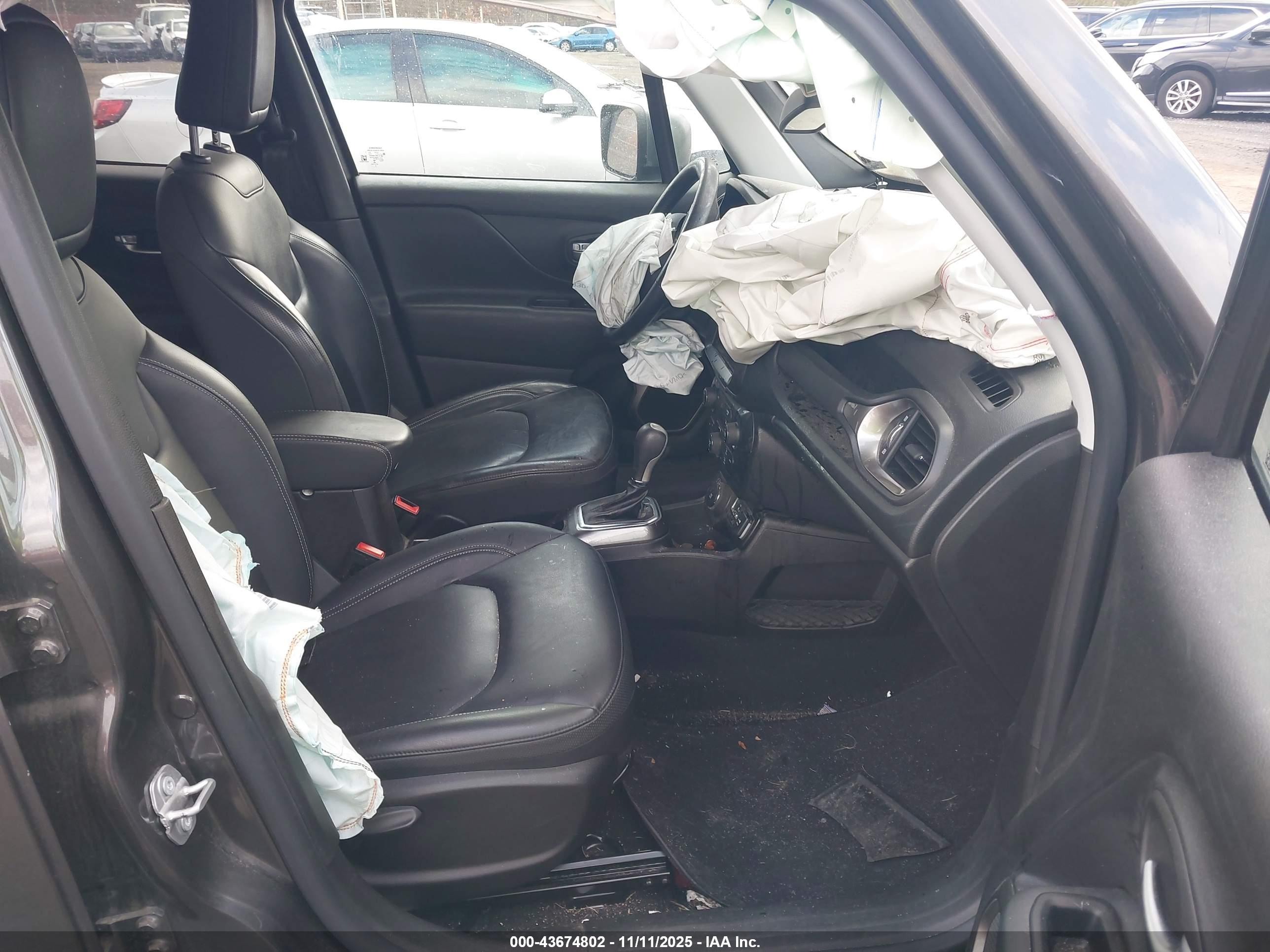 JEEP RENEGADE image 5