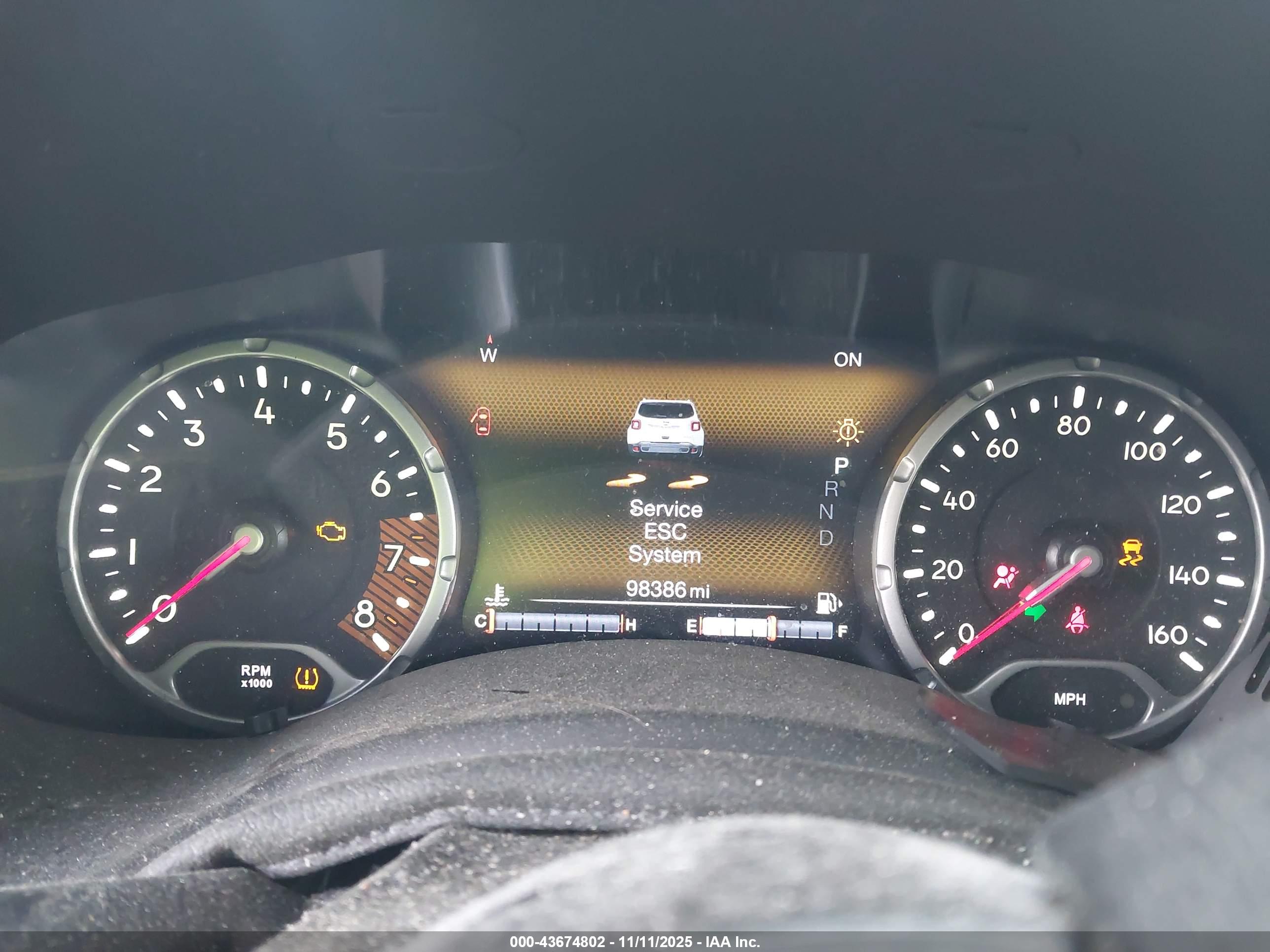 JEEP RENEGADE image 7