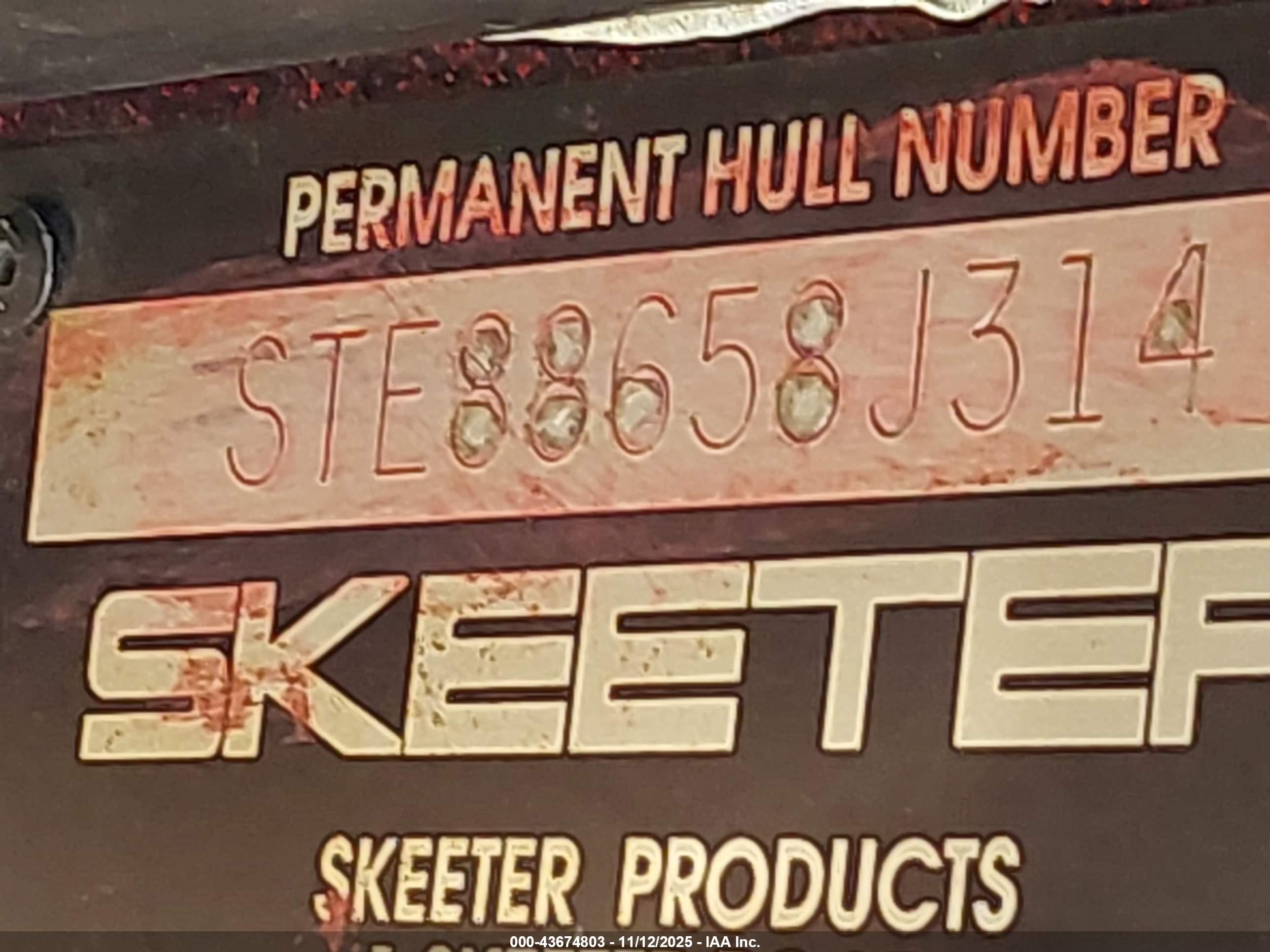 SKEETER BOAT image 9