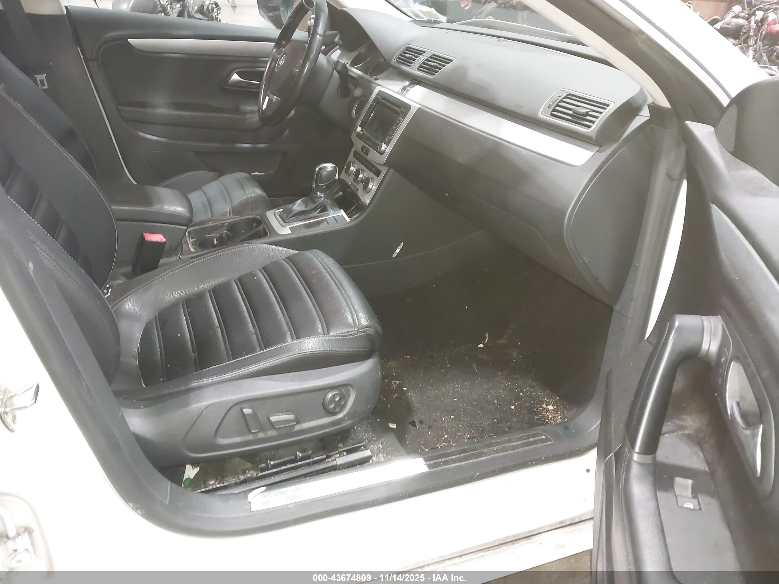 VOLKSWAGEN CC image 5