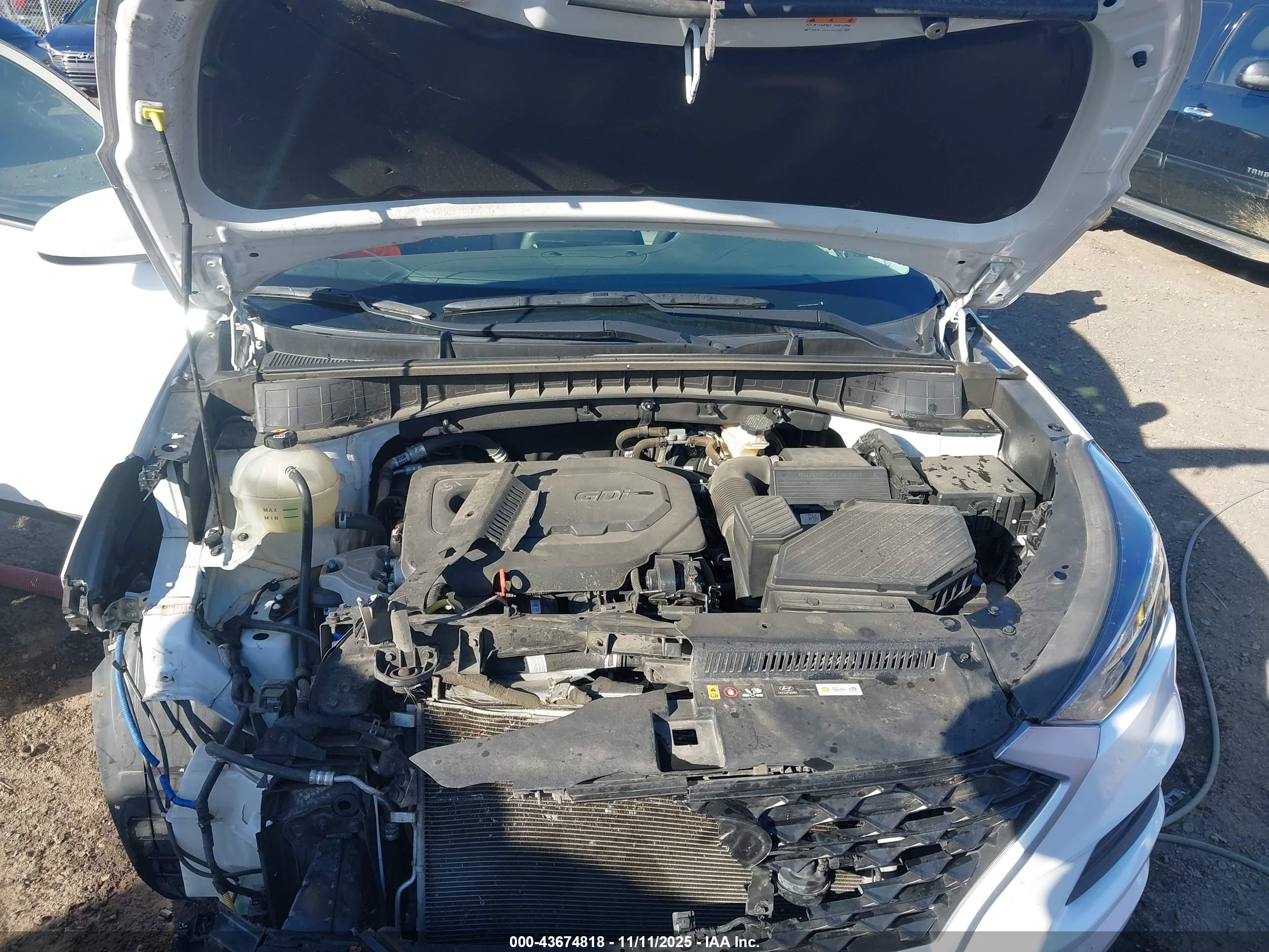 HYUNDAI TUCSON image 10