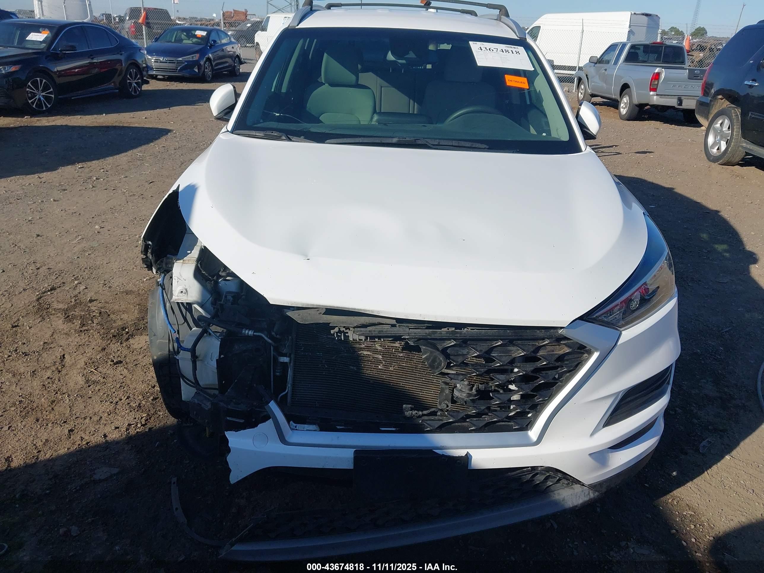 HYUNDAI TUCSON image 6