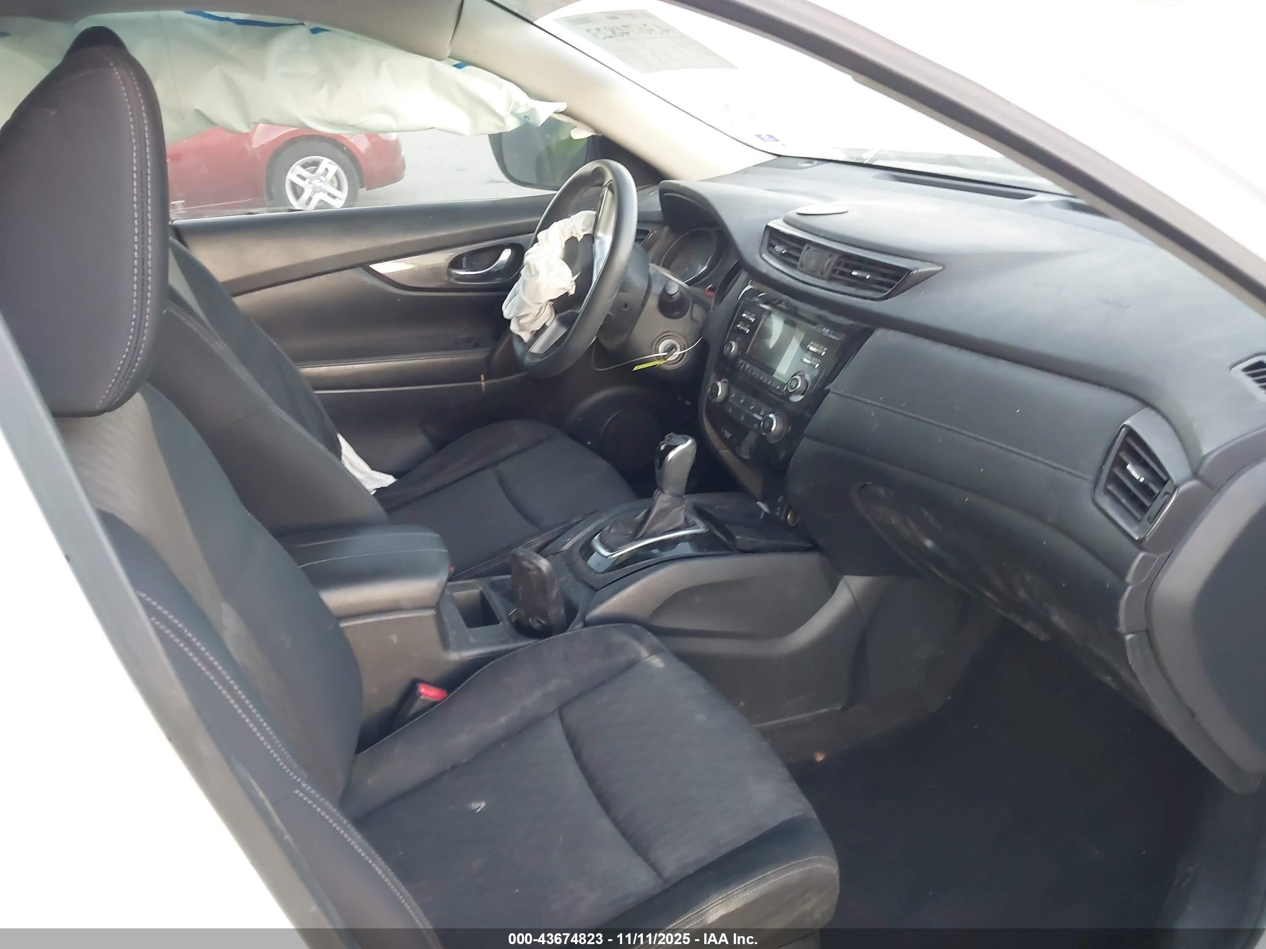 NISSAN ROGUE image 5