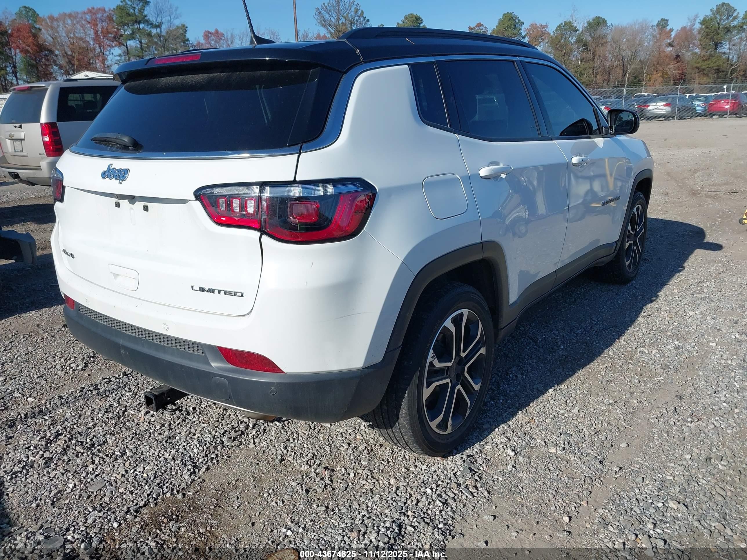 JEEP COMPASS image 4
