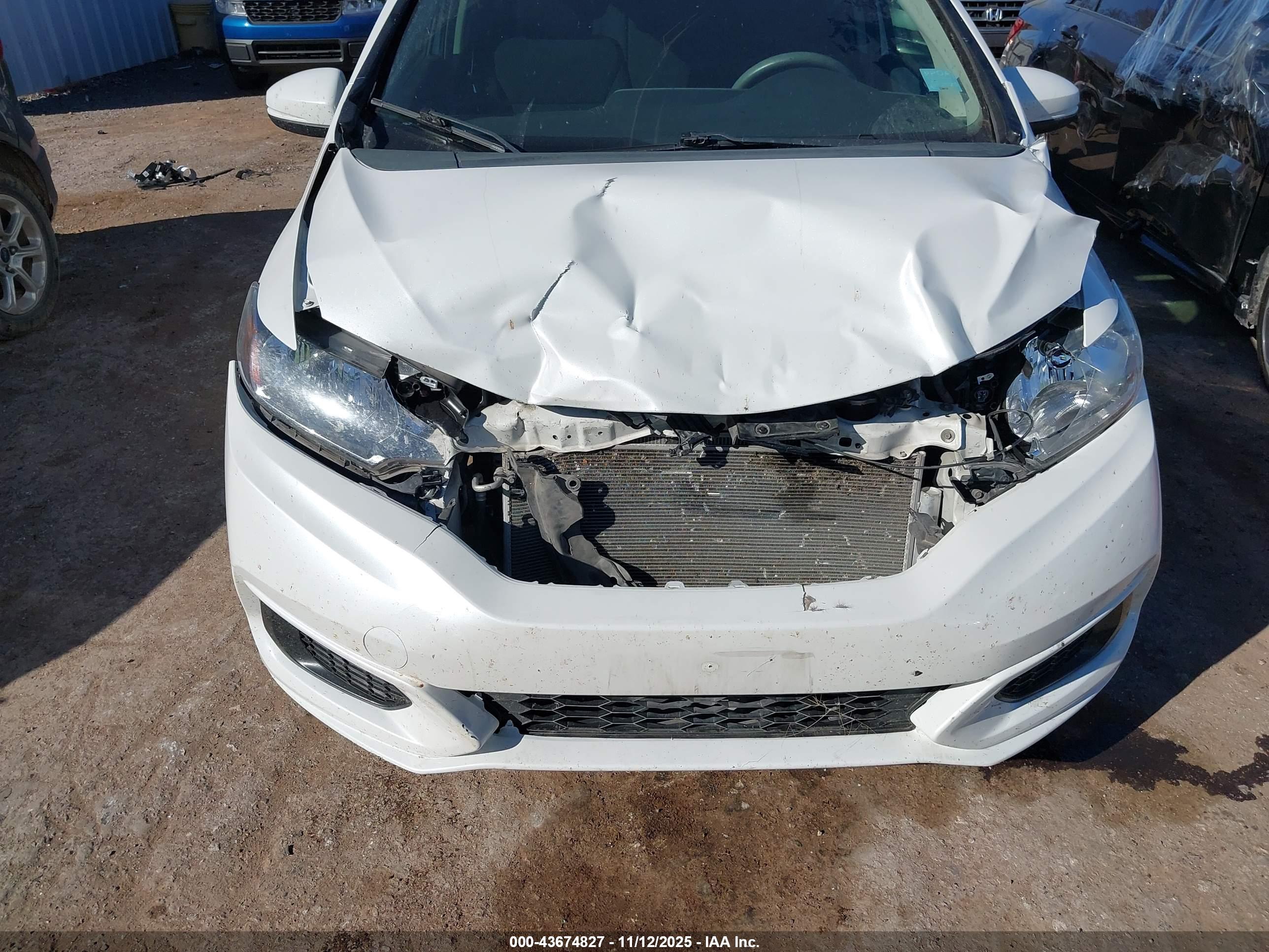 HONDA FIT image 6