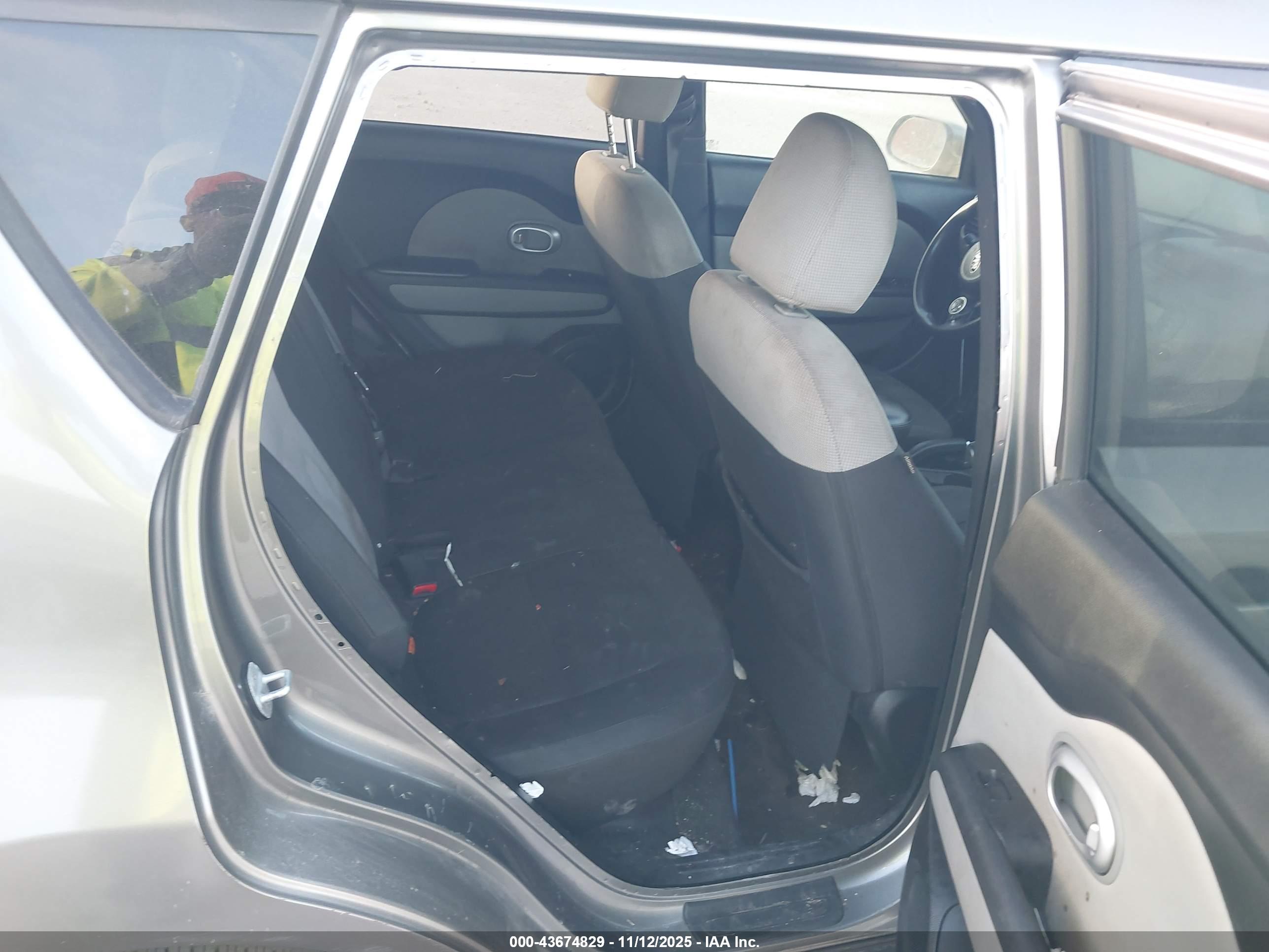KIA SOUL image 8