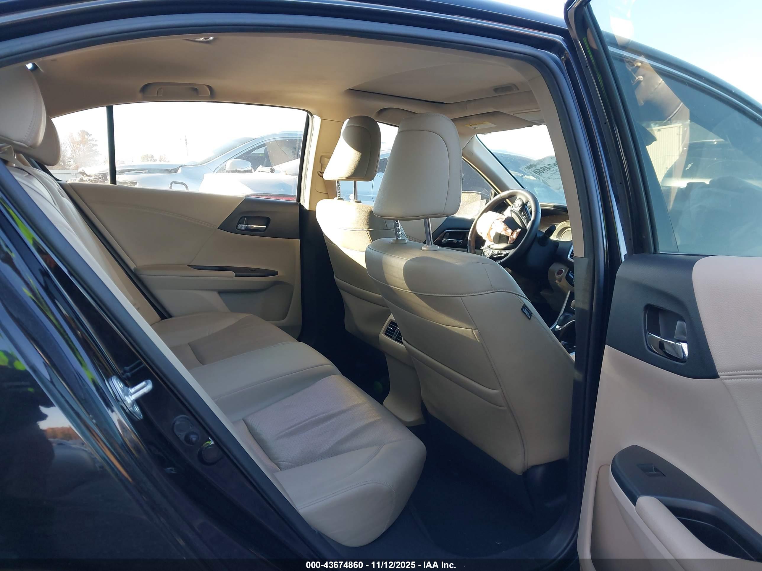 HONDA ACCORD image 8